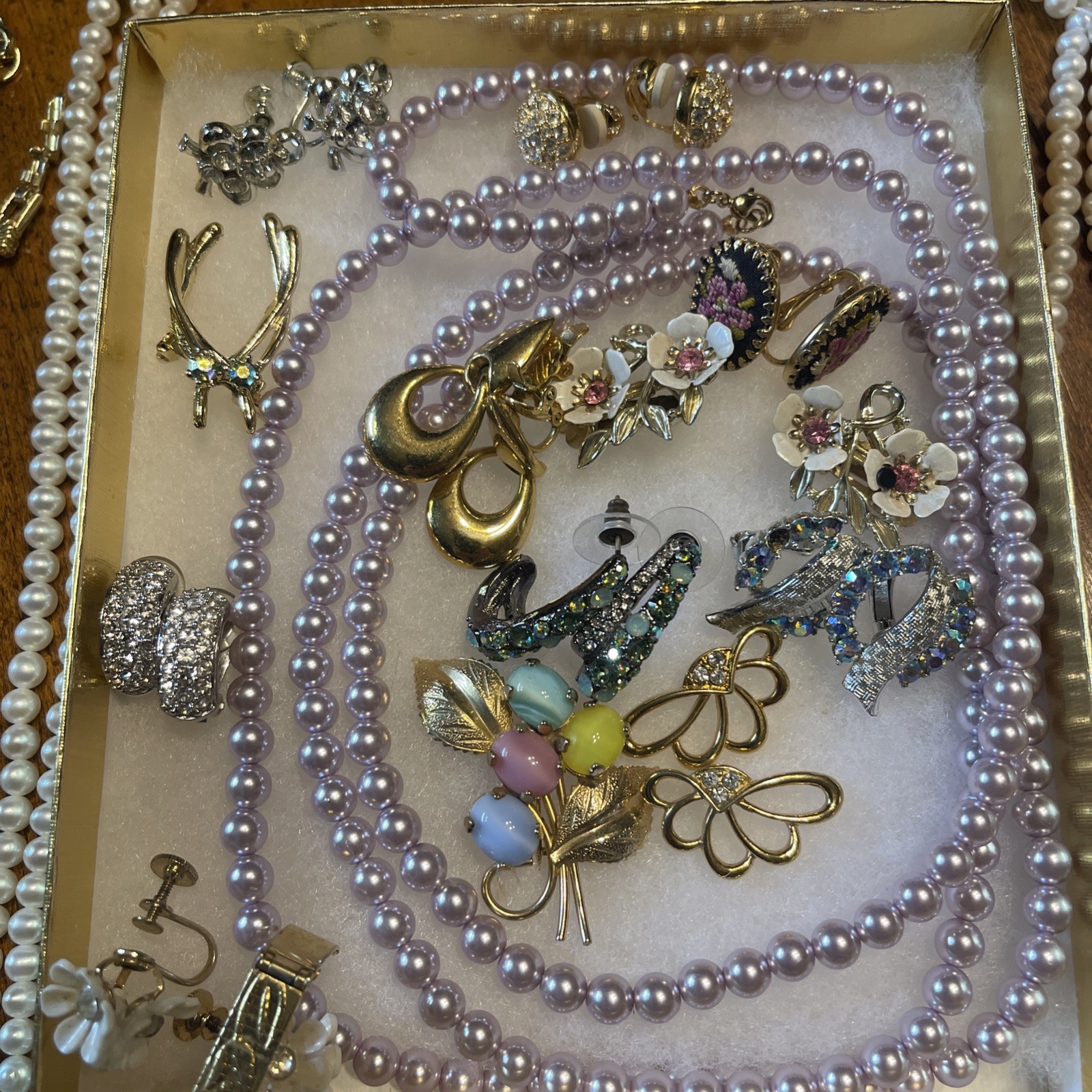 Huge Estate Vintage to Modern Jewelry Signed/unsigned Costume Mixed Lot