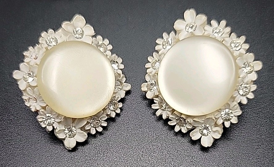 Vtg 1950s 1960s Clip On Earring Lot 13 Pairs Japan Hong Kong Beaded Cluster MCM