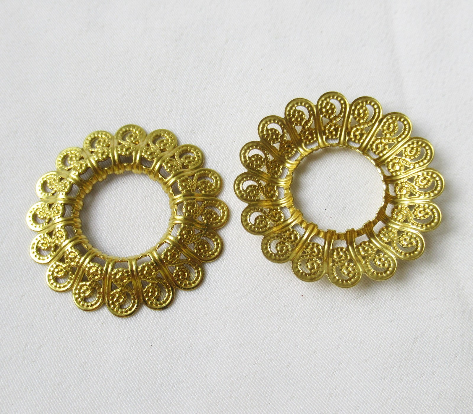 50pcs Arched Circle Brass Filigree Stamping 29mm DIY Jewelry Findings