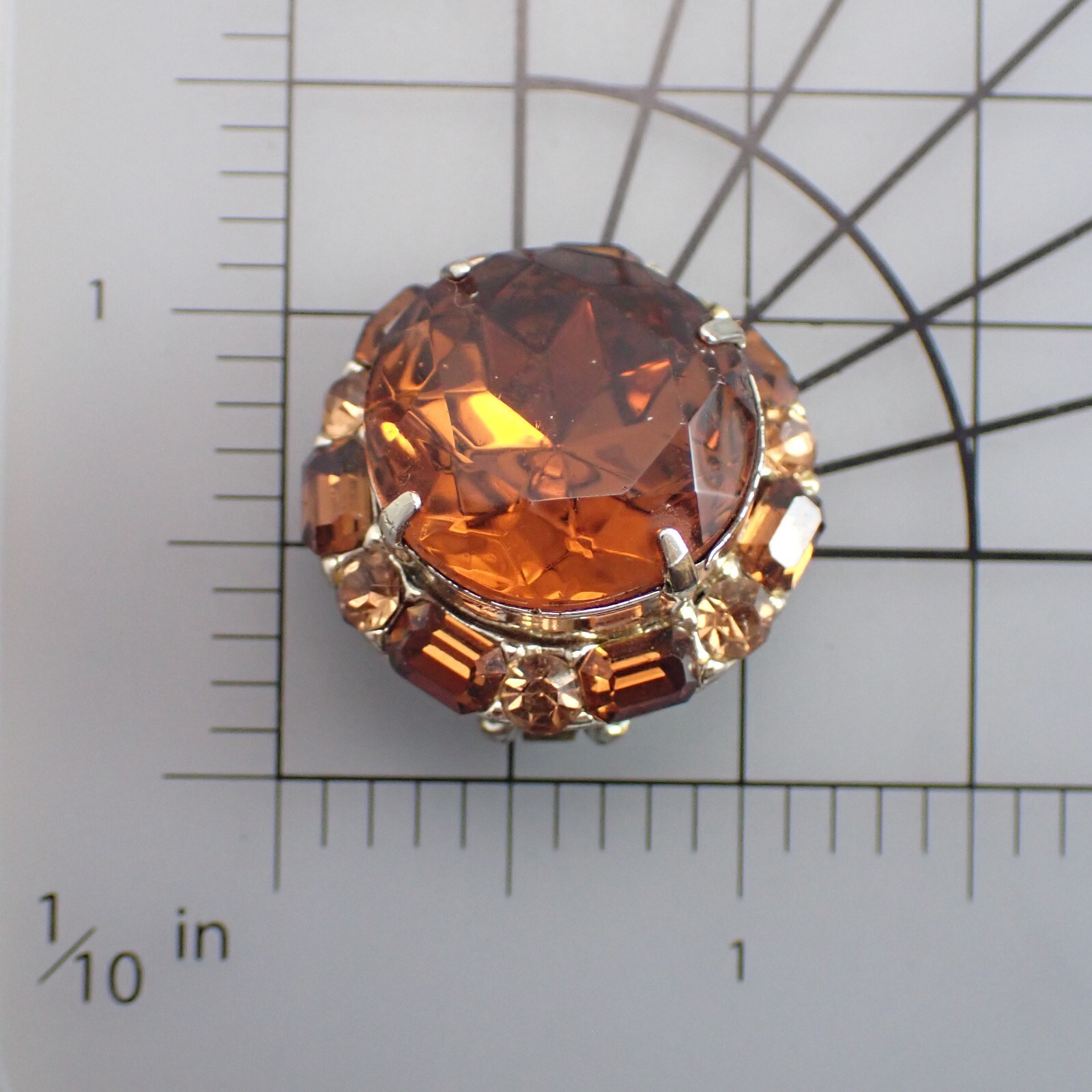 Vintage Bold Golden Brown Rhinestone Round Yellow Gold Plated Clip Earrings
