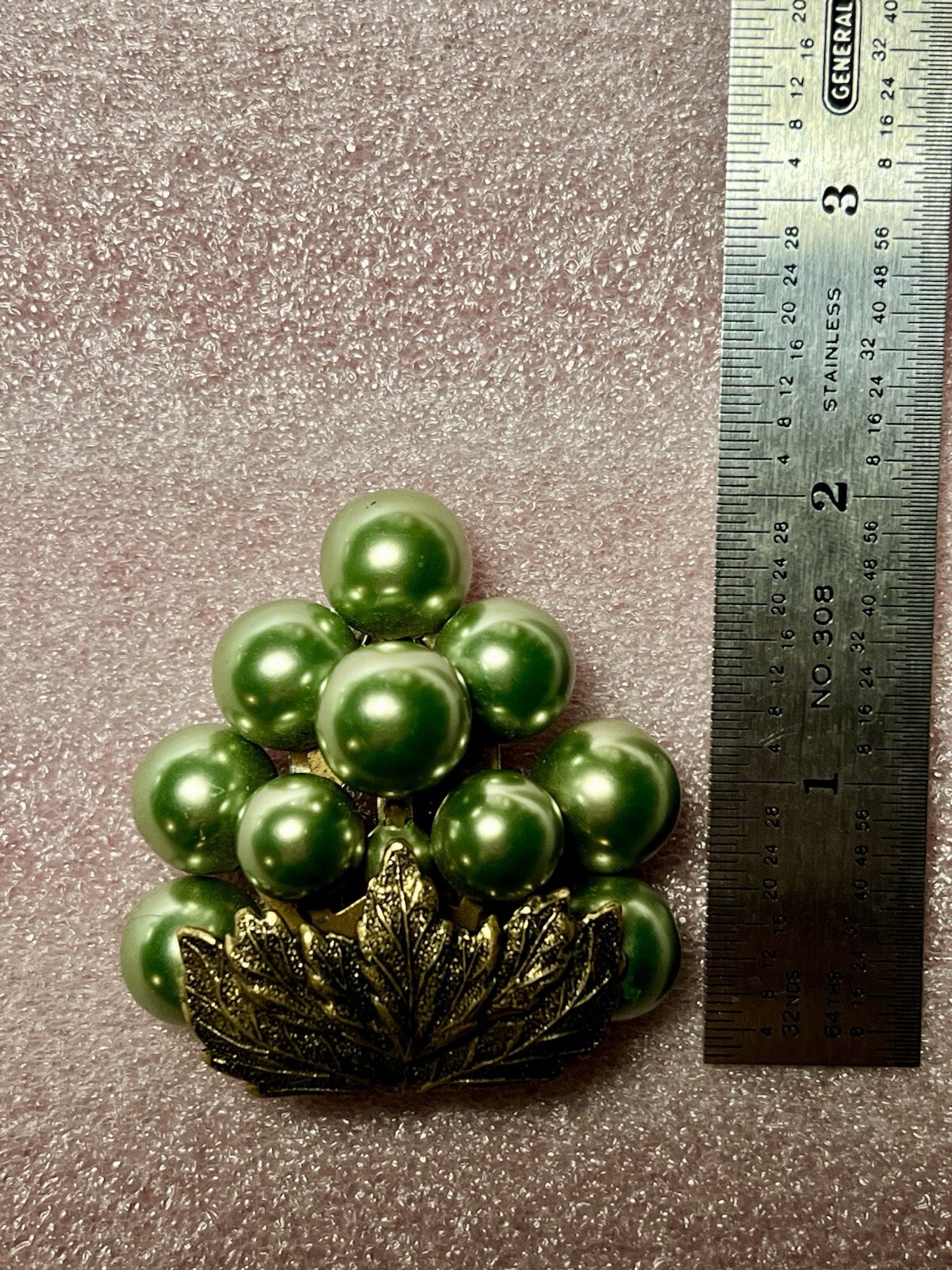 Vintage 1930 Art Deco Coat/Dress Brooch/pin Faux Green Pearls/grapes.