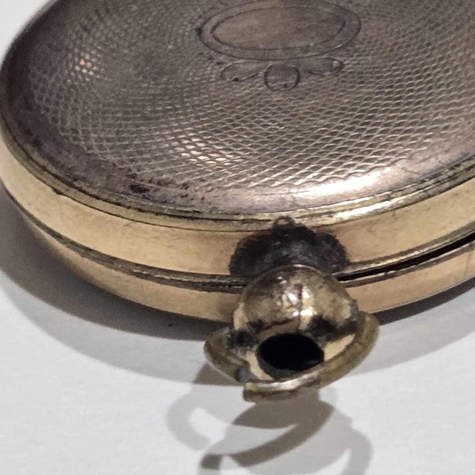 Rare Antique Victorian Round Tri-Fold Quad Photo Locket Gold Filled