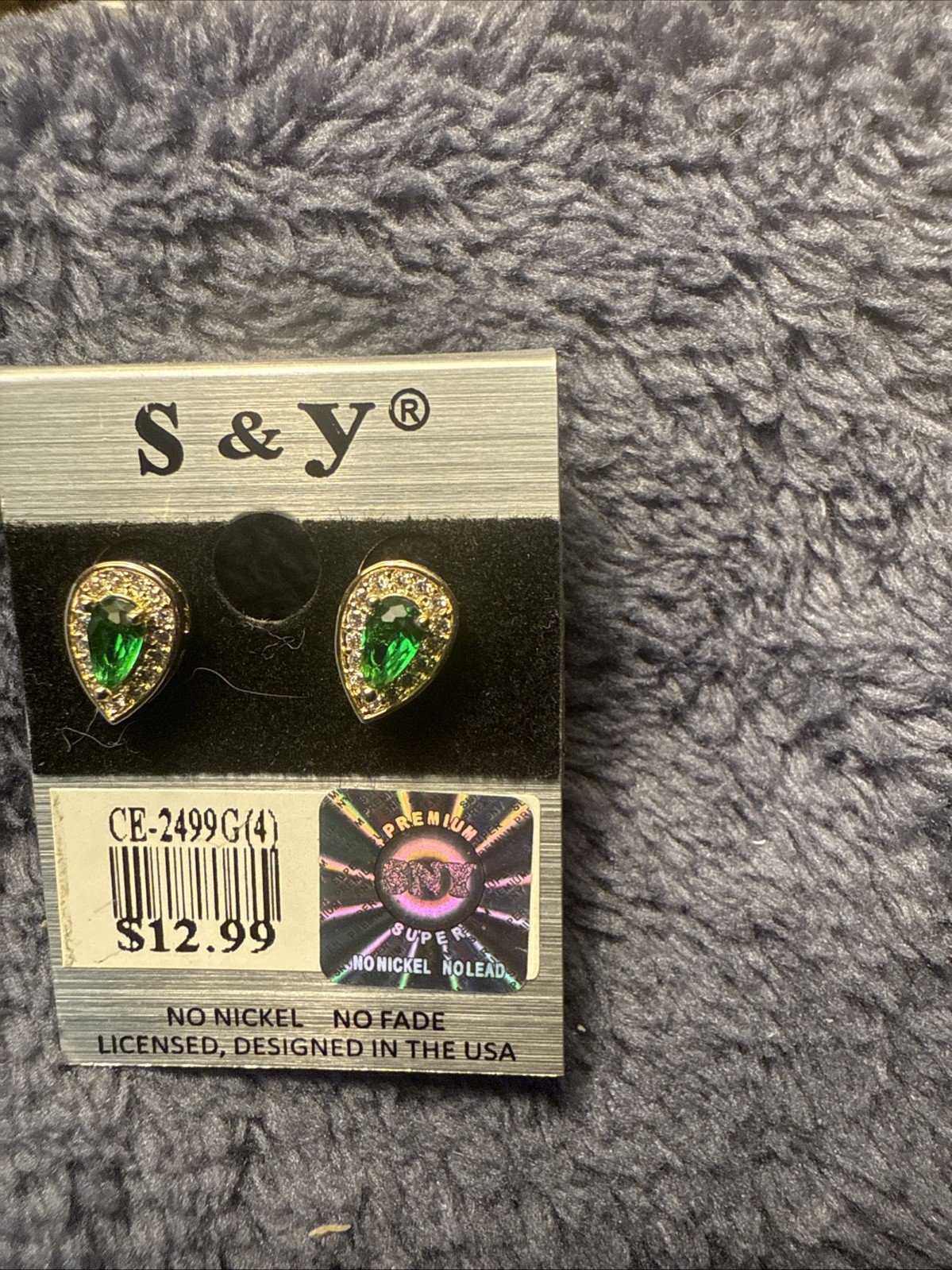 Vintage Green Earrings Gold Tone No Fade Fashion Jewelry