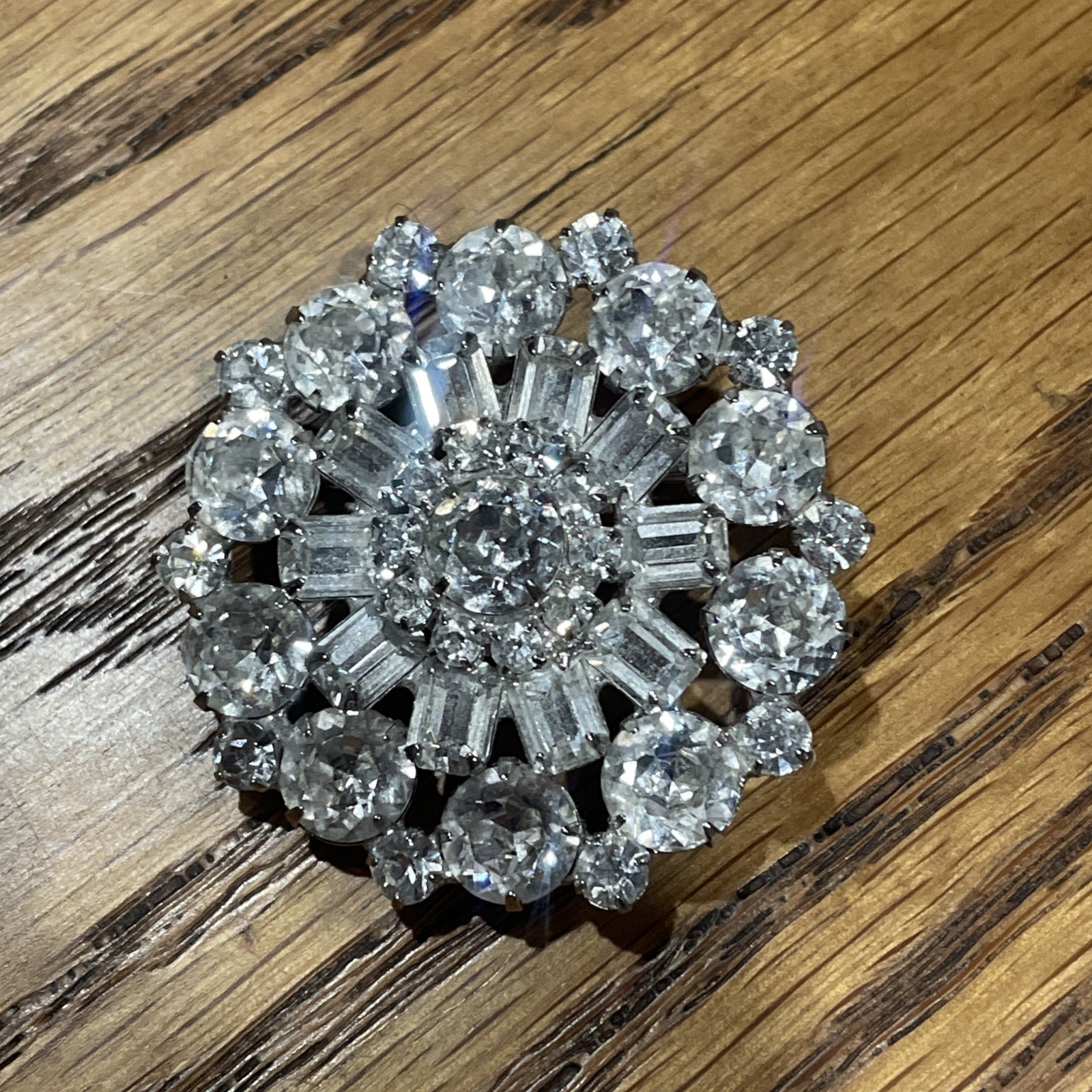 Vintage WEISS Signed Crystal Rhinestone Brooch Pin Dome 1950’s – 1960’s