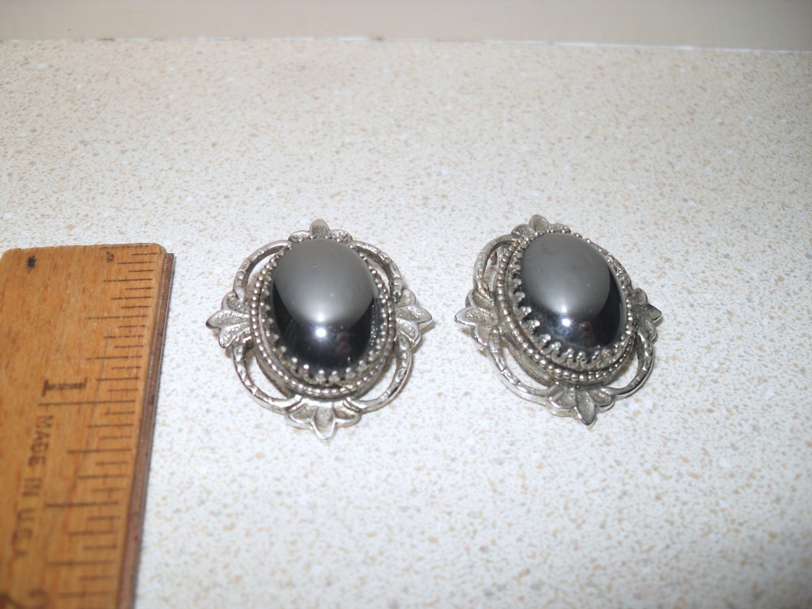 Vintage Whiting & Davis Co. Silver Tone Hematite Oval Clip On Earrings Classic