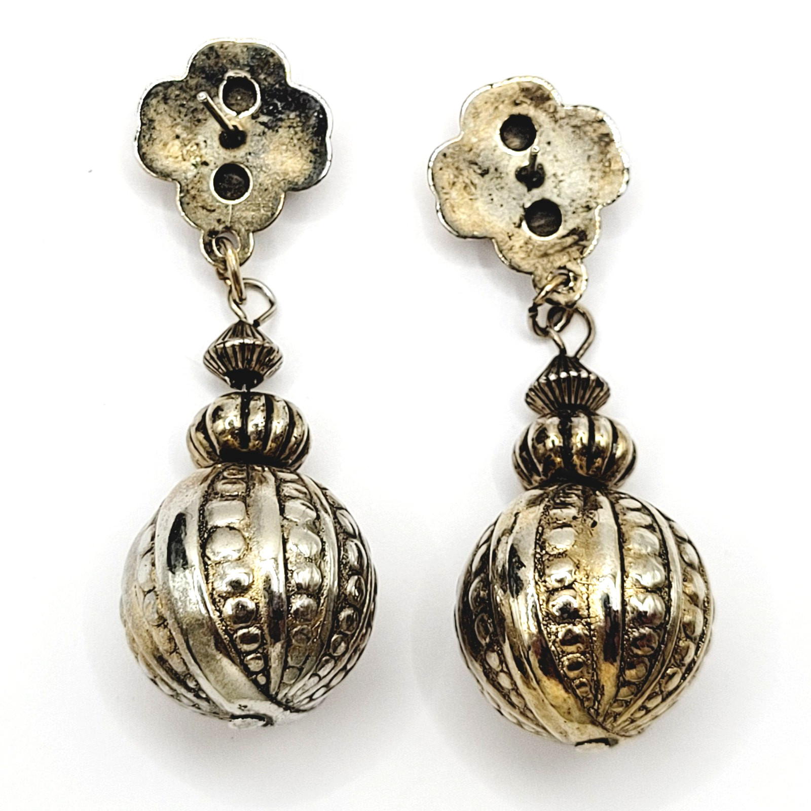 Four Leaf Clover Ornament Ball Drop Dangle Silver Tone Vintage Pierced Earrings
