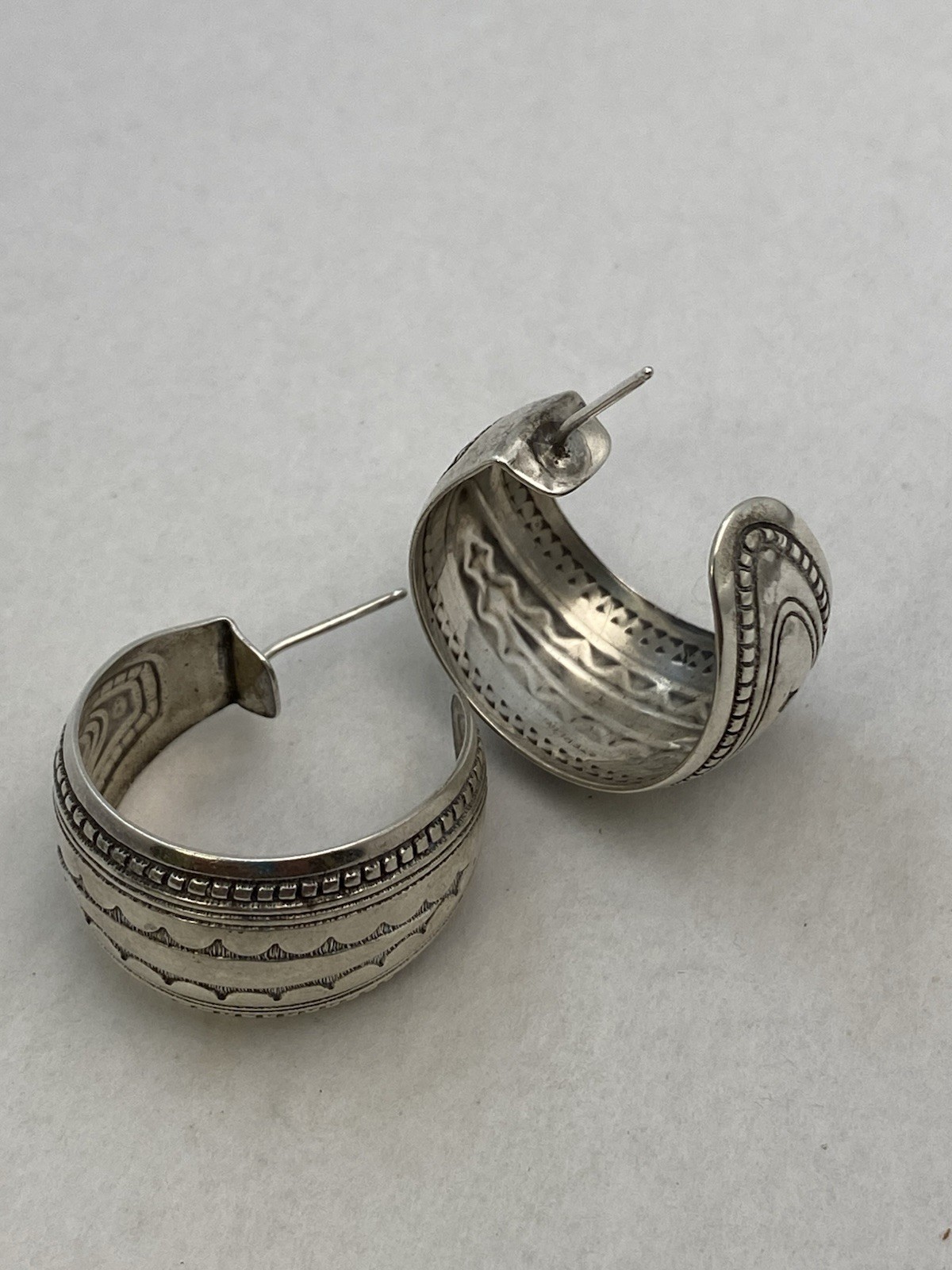 Sterling Silver Hoop Earrings Stamped Design 1″ x 5/8″ 9.7 g Pierced Post
