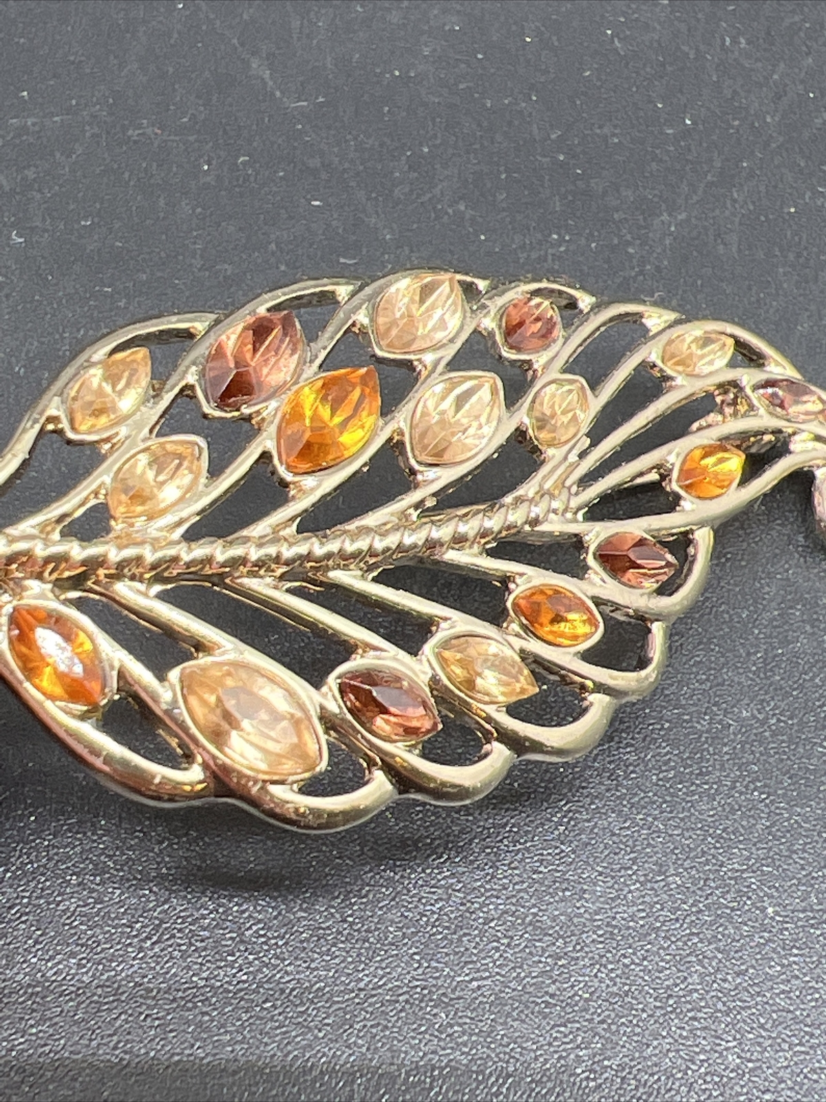Brown Yellow Rhinestone Leaf Gold Tone 2 3/4” Brooch Pin 4573