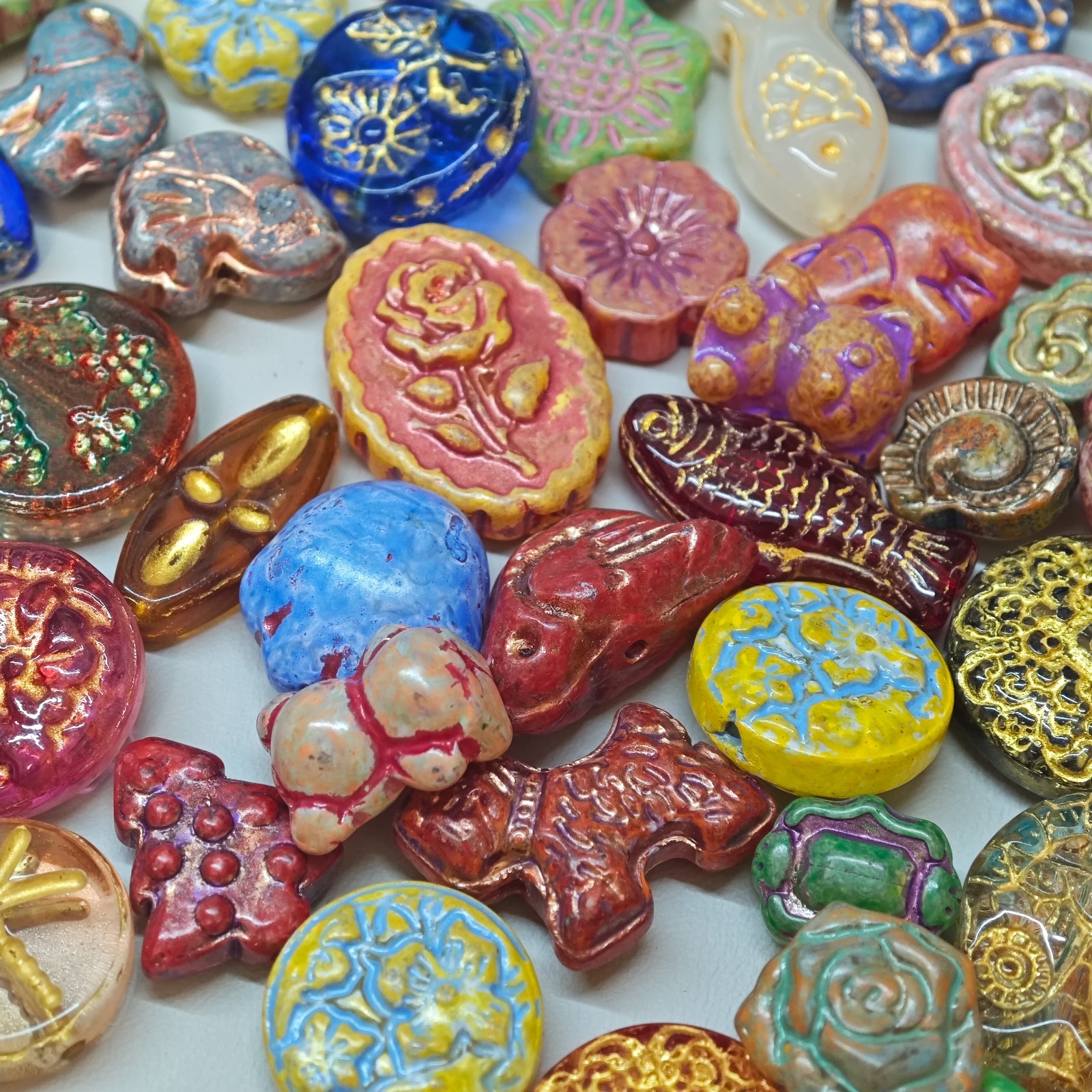 100g Handmade Glass Beads for Jewelry Making – 200 Mixed Styles Assortment