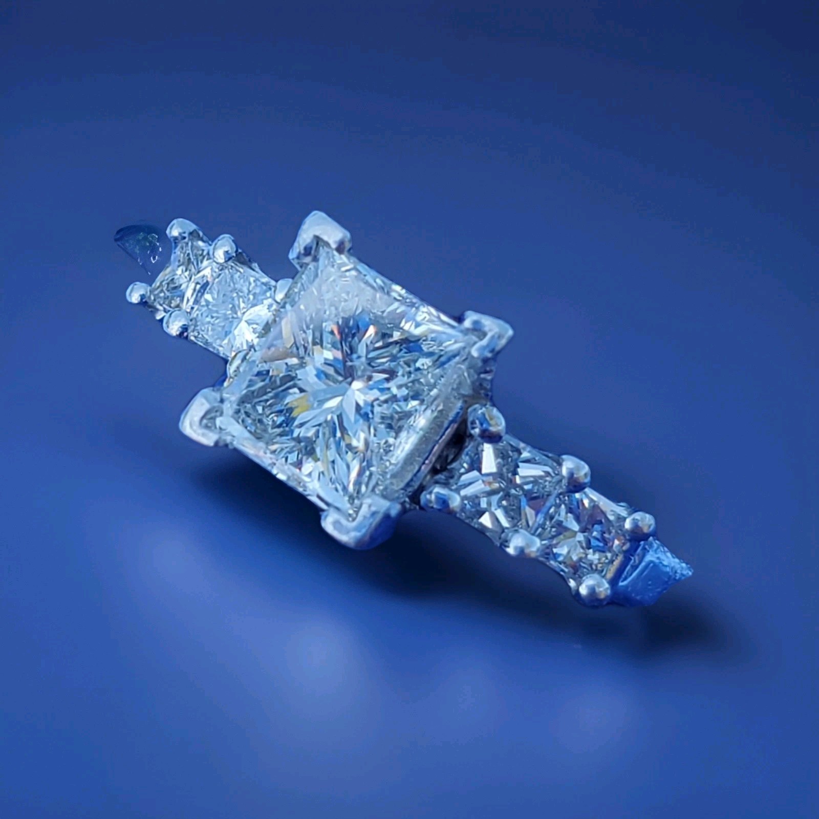 Original EARTH MINED DIAMOND Princess Engagement Ring 1 carat PLATINUM Solitaire