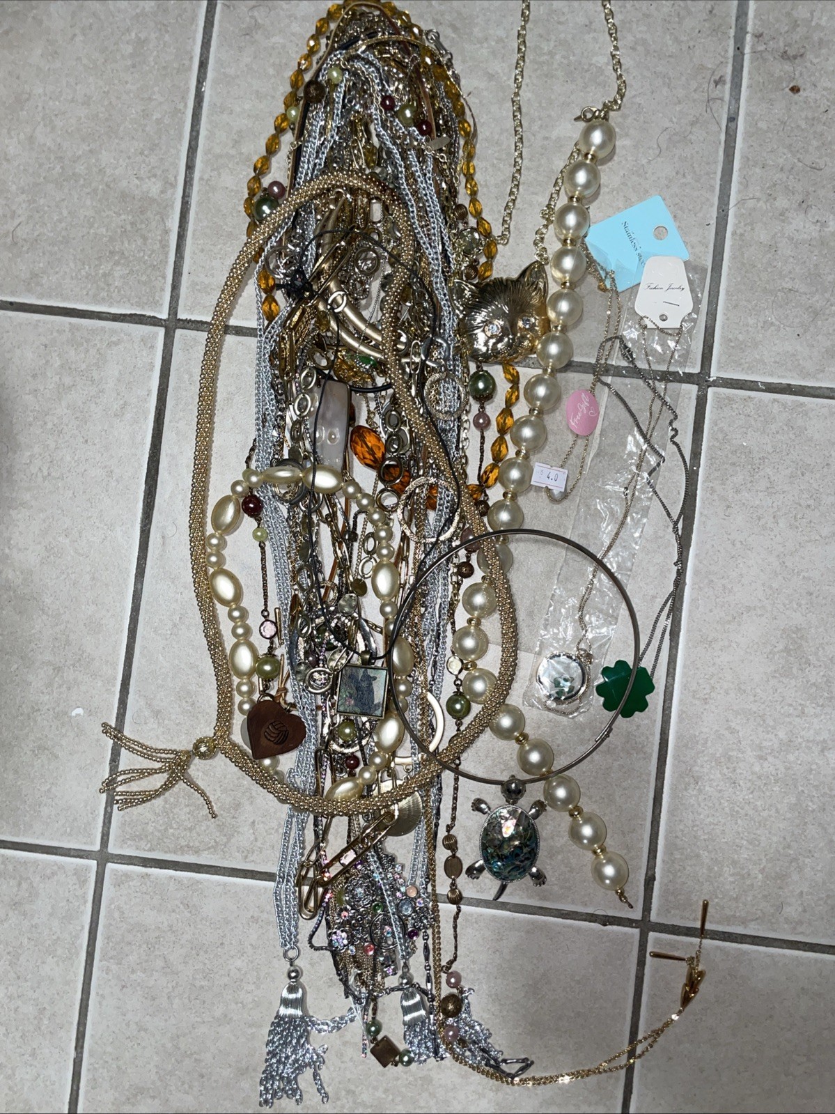 vintage necklace lot See Pictures