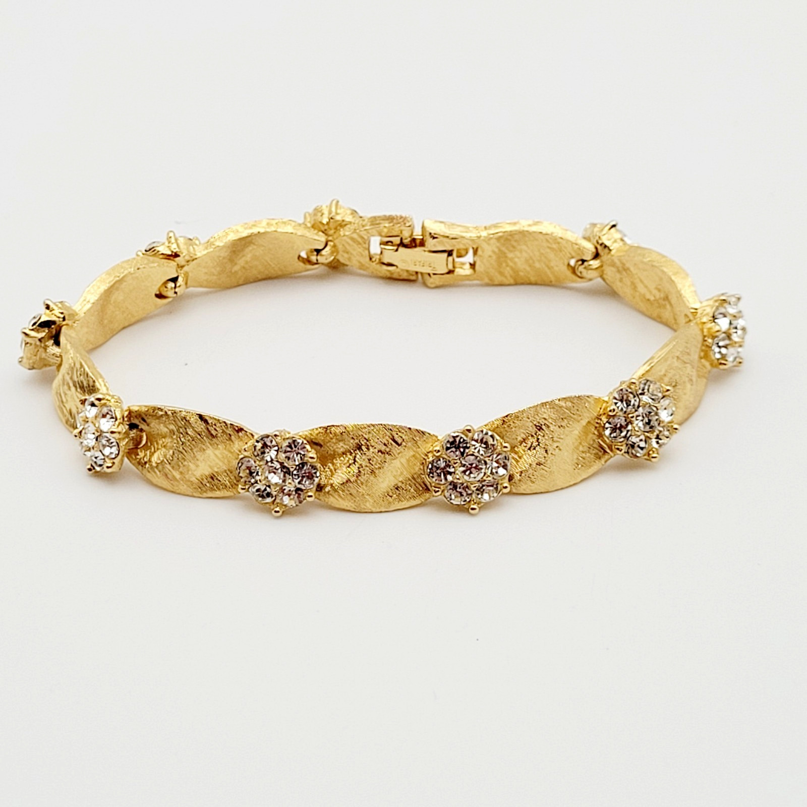 Crown Trifari April Birthday Series Ribbon Flower Clear Rhinestone Link Bracelet