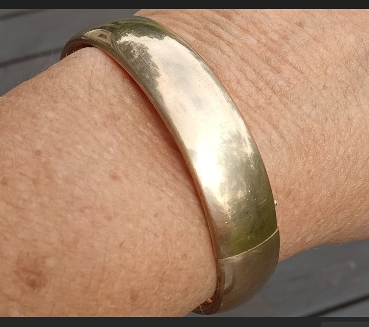 Antique Gold Filled GF Bangle Bracelet 36g, 7.5in, 1/2in Wide, Polished, Hinged
