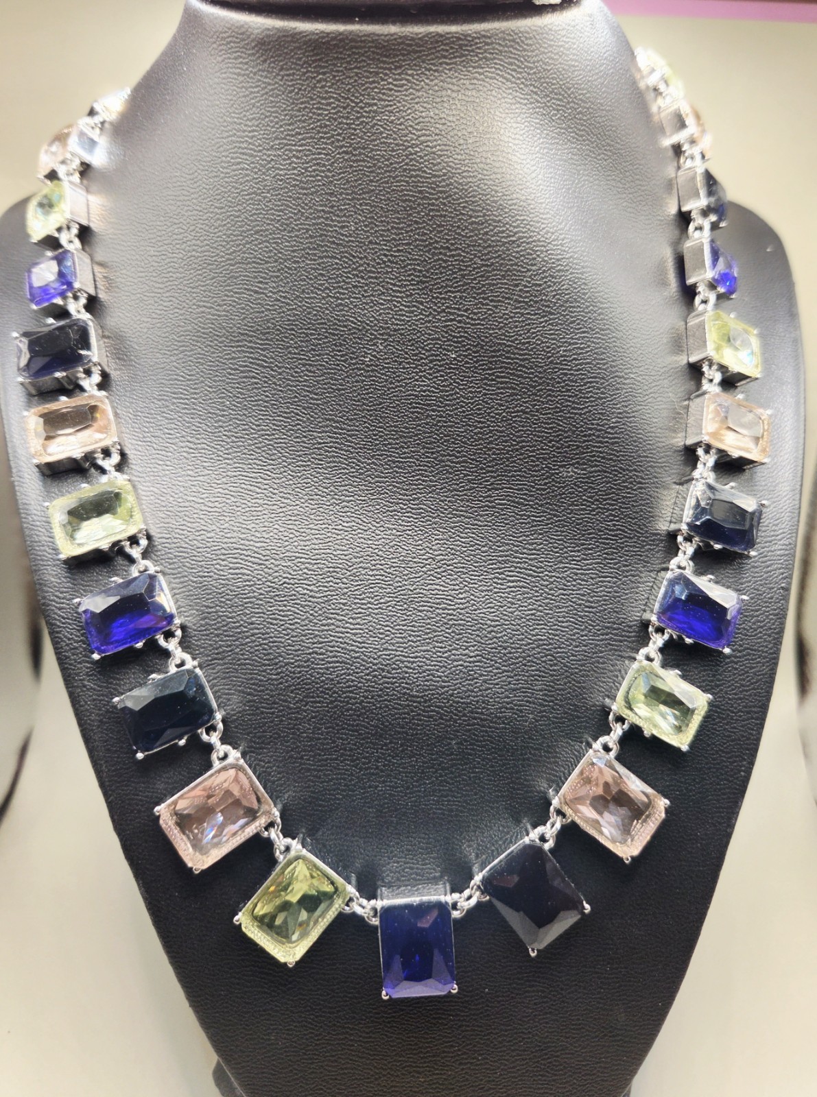 Art Deco Style Choker Necklace 20″ Faceted Chunky Multi Glass Statement 0330