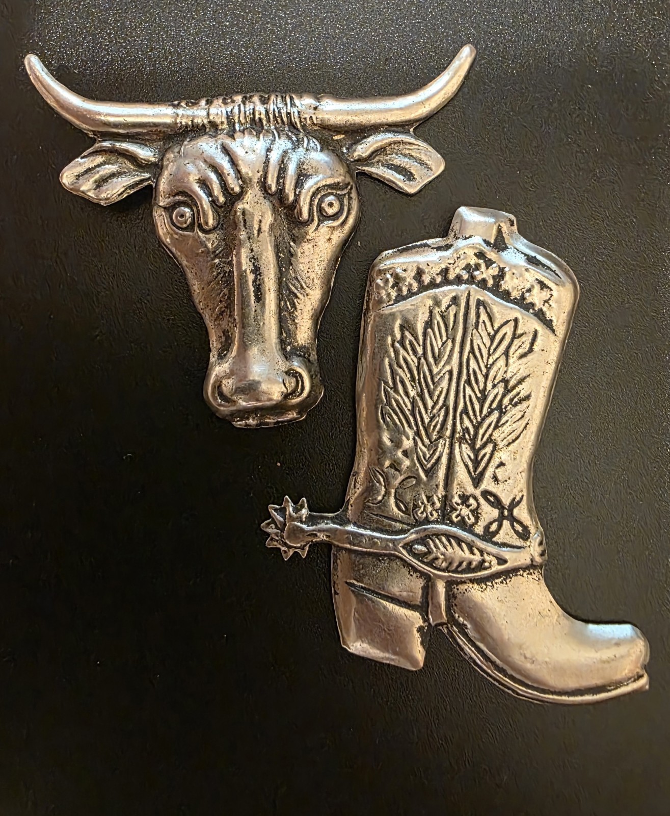LOT Silvertone Vintage Japan Metal Tin Longhorn Bull & Cowboy Boot Brooch Pins