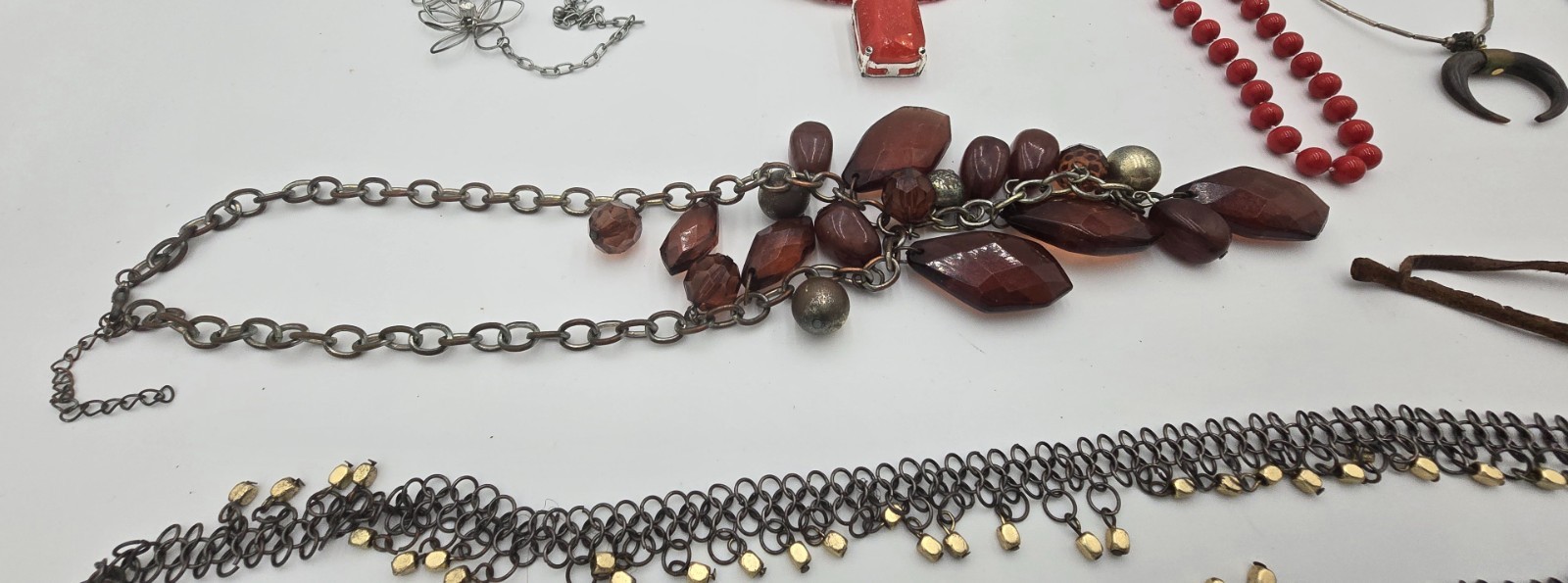 Lot of 15 Vintage Assorted Styles Necklaces Costume Jewelry Sizes Sm/Med/Lrg