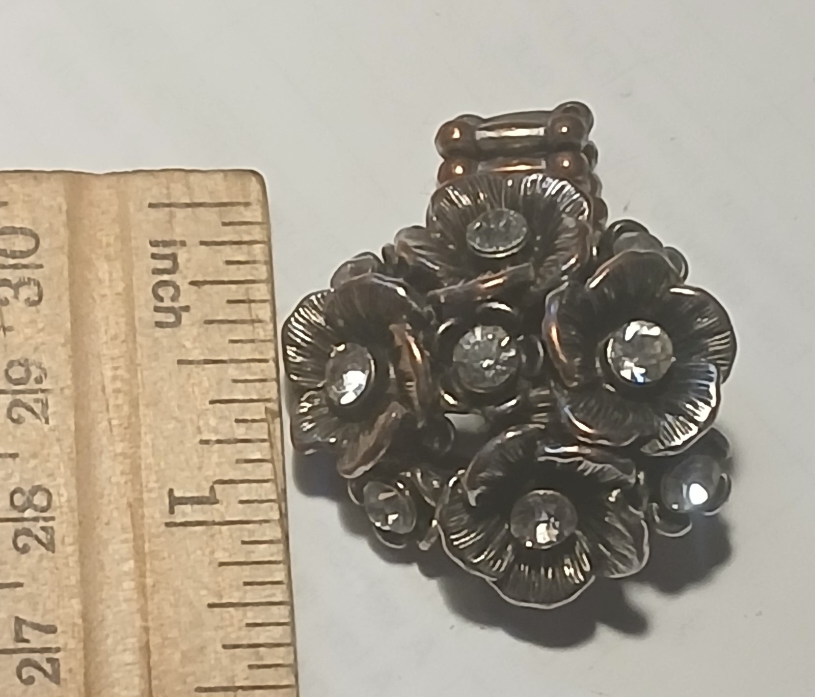 Vintage Pewter & Rhinestone adjustable elastic band flower Ring -1 size fits all