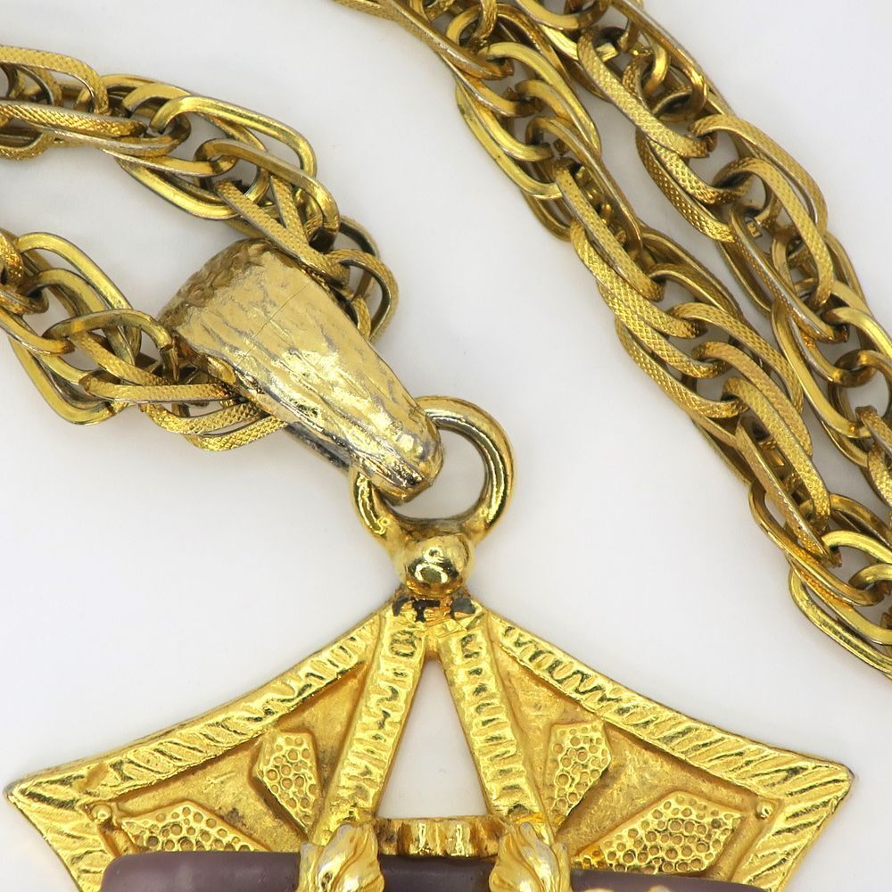 Vintage Adele Simpson faux Purple Jade Gold-Tone Ornate Large Pendant Necklace