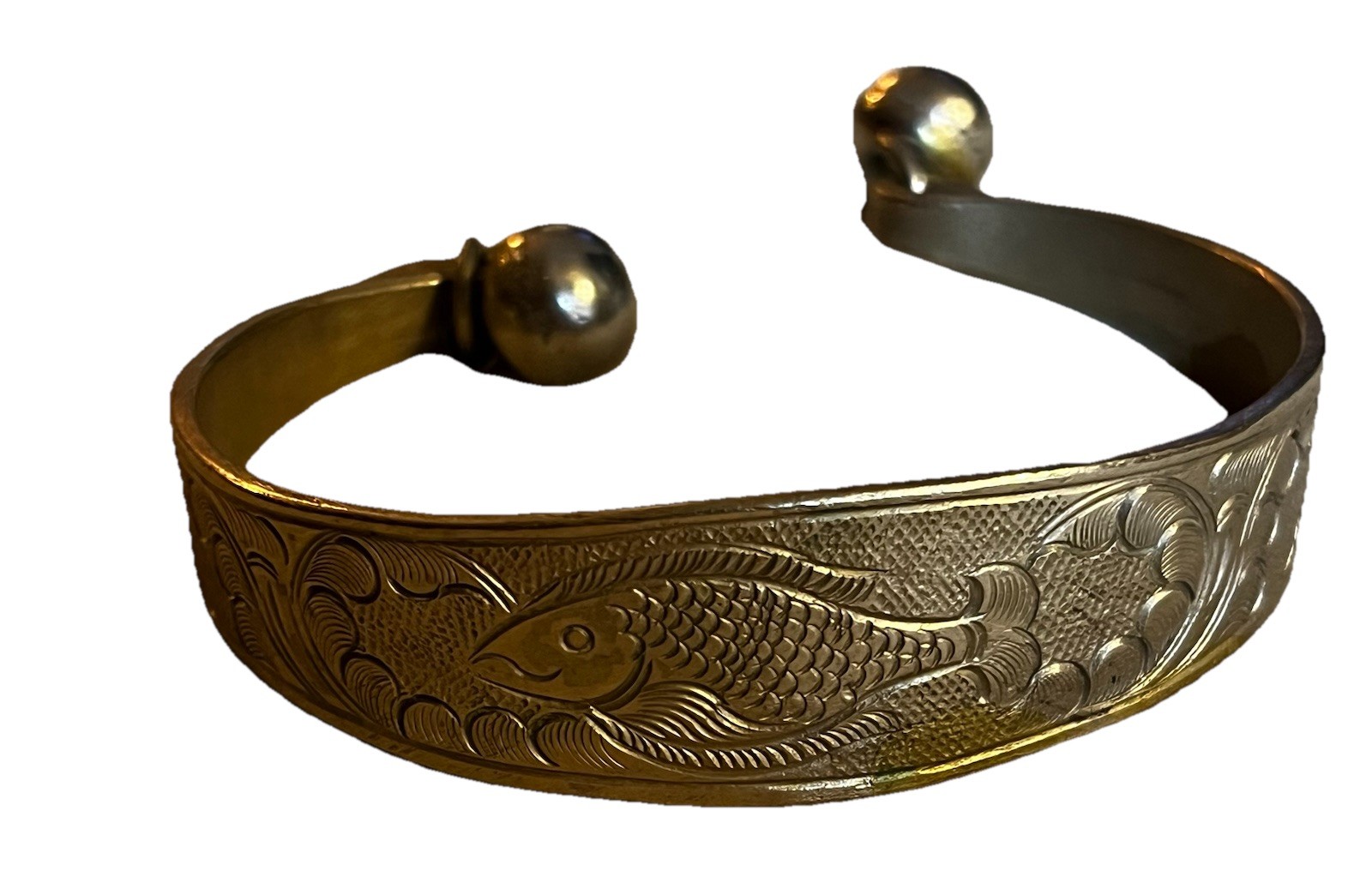 Vtg Unusual Engraved Fish & Waves Design Silver Cuff Bracelet Turn Tail Tips