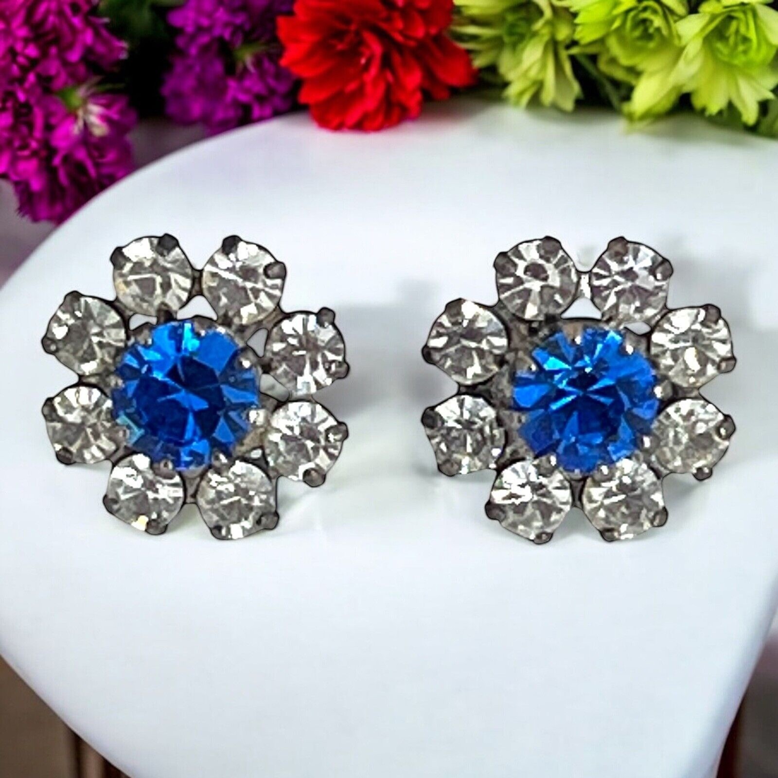 Vintage 1960s Rhinestone Stud Earrings Blue Crystal Silver Tone – 5M