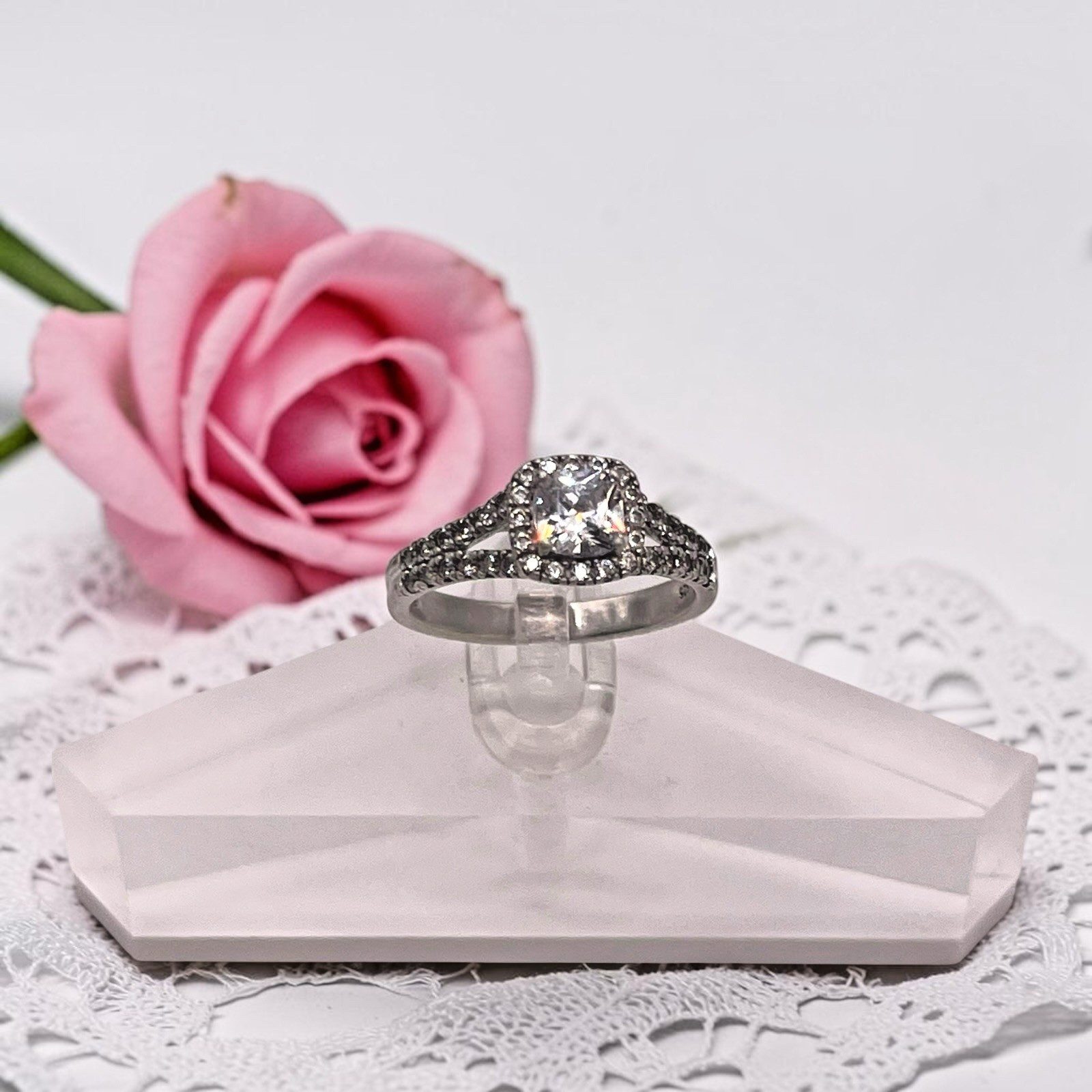 Vintage EC 925 Sterling Silver CZ Halo Accent Split Shank Ring, size 7