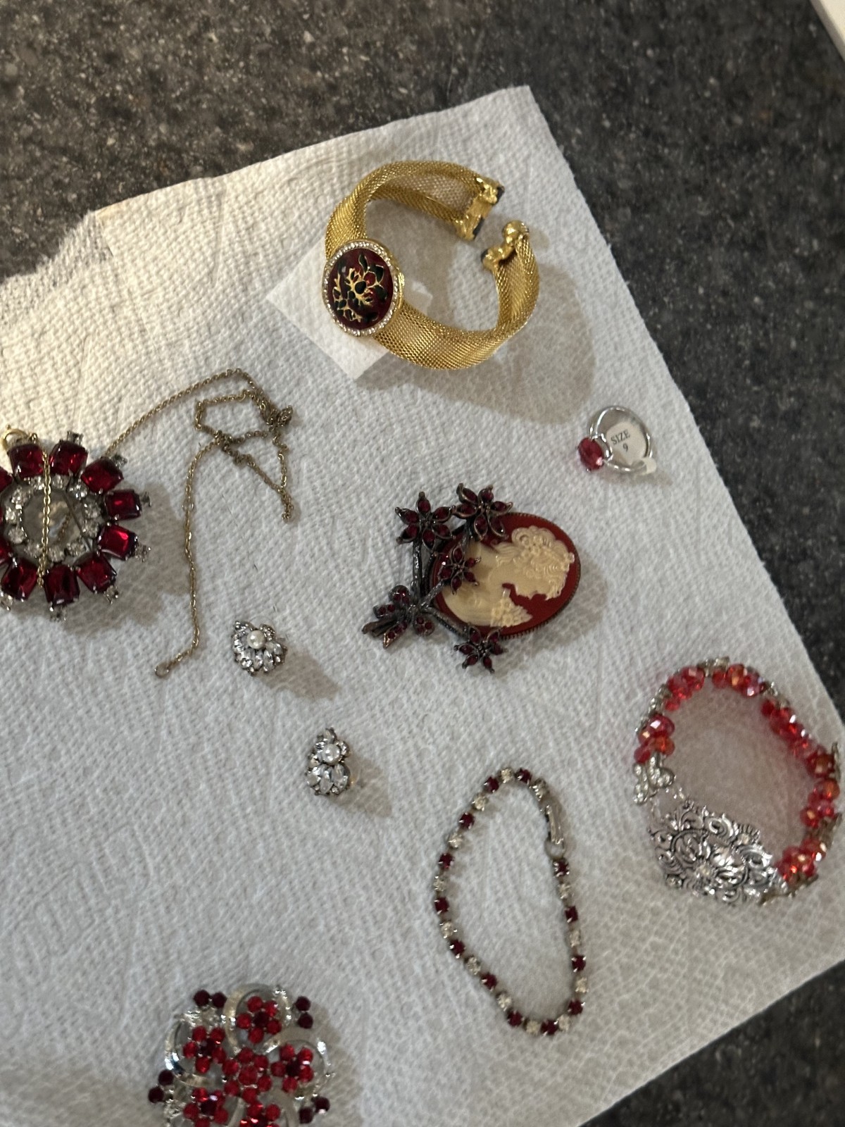 VINTAGE TO NOW JEWELRY LOT BRACELETS PINS RING PENDANT NECKLACE EARRINGS 8 PCS