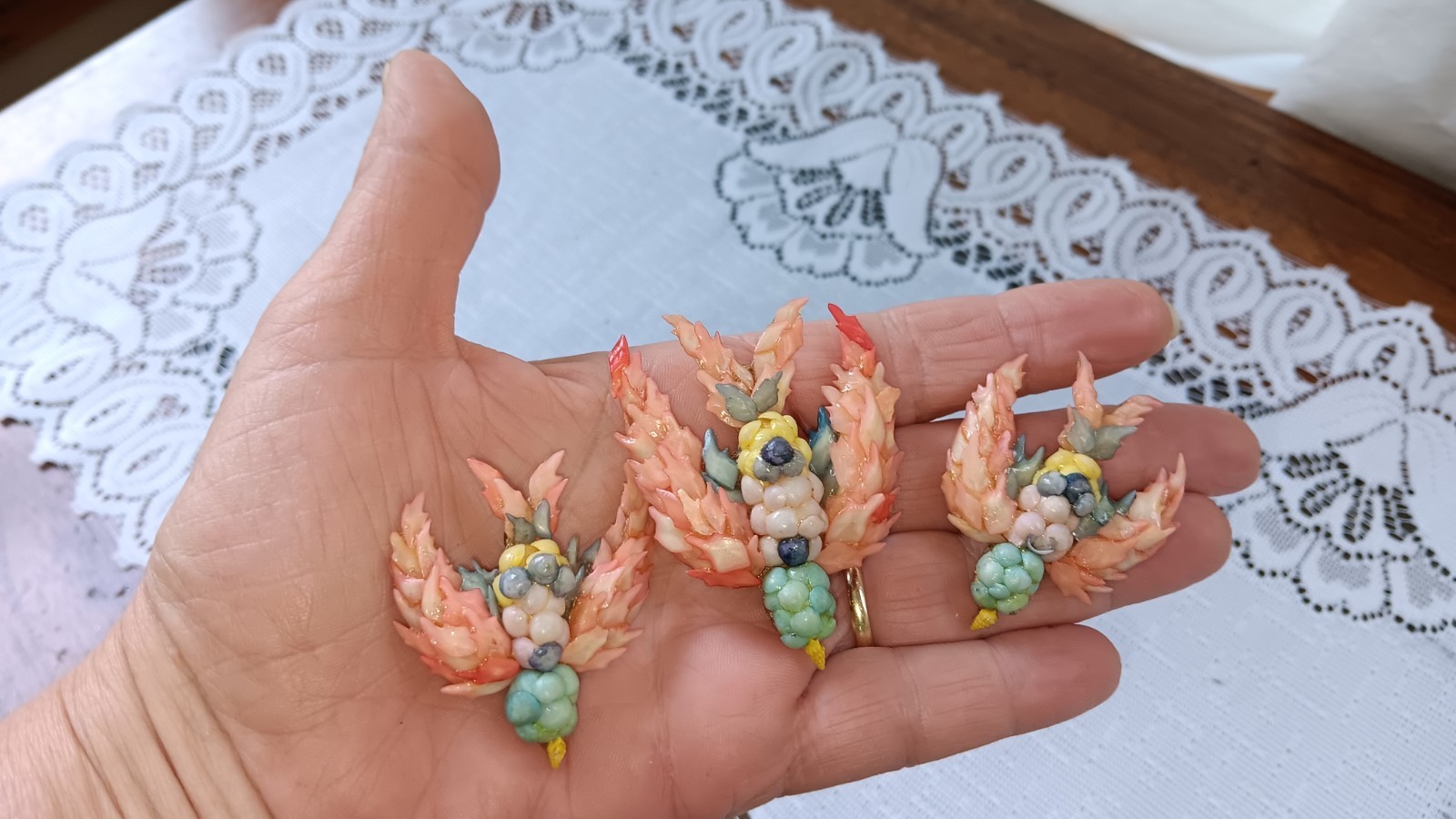 Vintage Shell Bird Pins Brooch