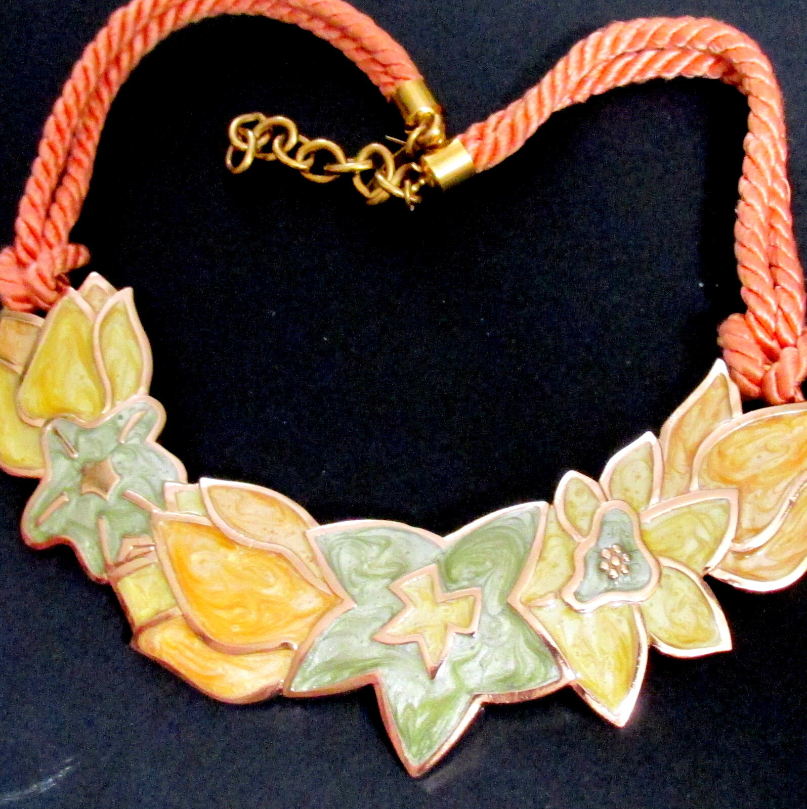 VTG Runway MONET 17″ Book Pc ENAMEL Pearlescent Pastel FLORAL NECKLACE Garland