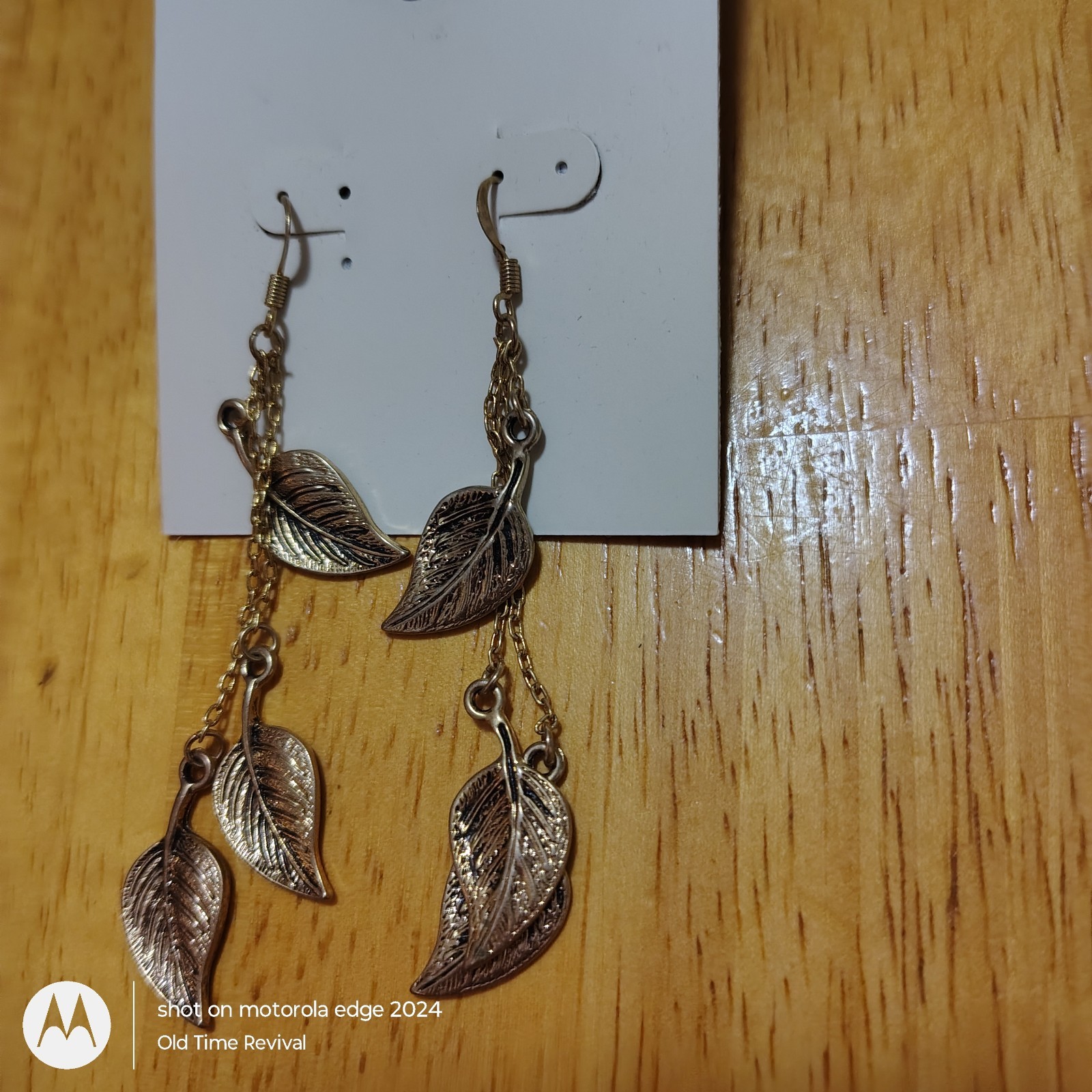 Merona Gold Tone Leaf Chain Fringe Dangle VTG Earrings Nickel Free NOS Boho Y2K