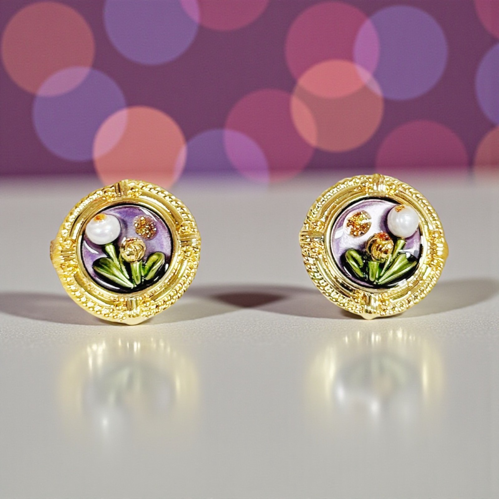 vintage gold earrings, White pearl earrings, floral earrings, gold stud earrings