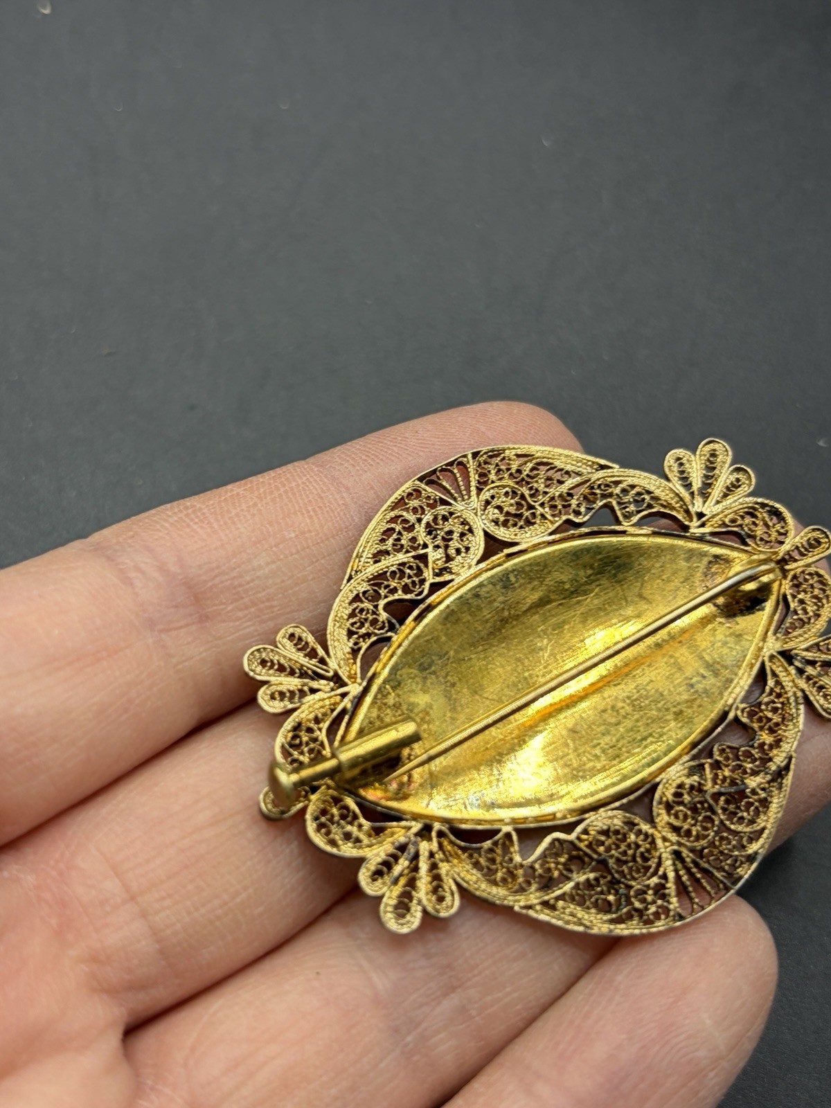 Damascene Brooch Black Gold Tone Vintage Trombone Clasp Filigree Bird Floral 2”L