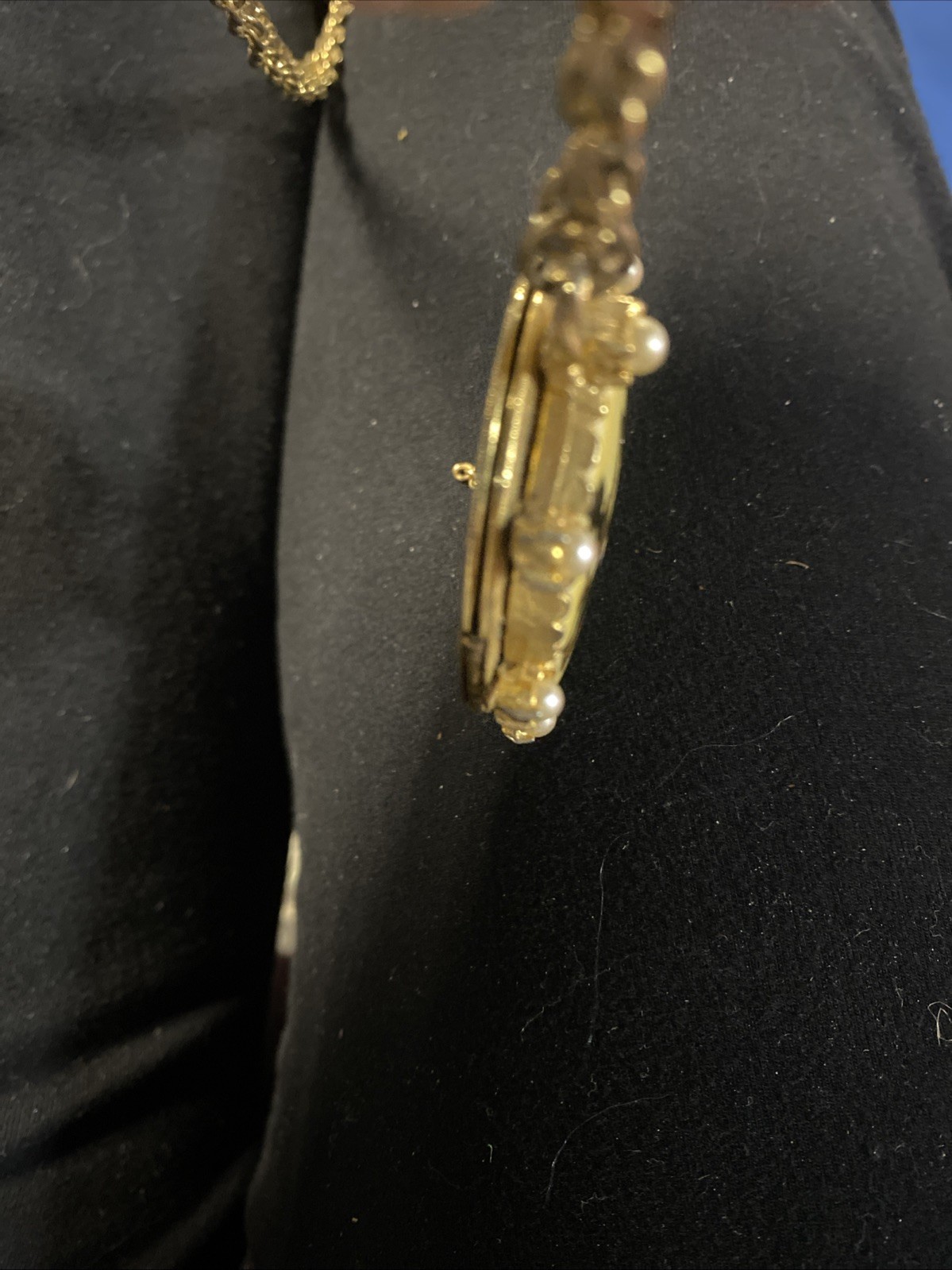 Vintage 50s Goldtone Locket Painted Courting Couple Silhouette Victorian Revival