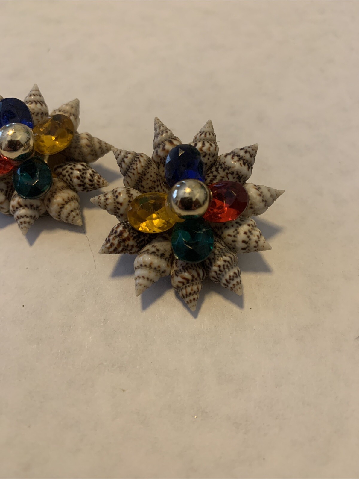 Vintage SHELL Multicolor Rhinestone Cluster Starburst Art Earrings Beach Clip