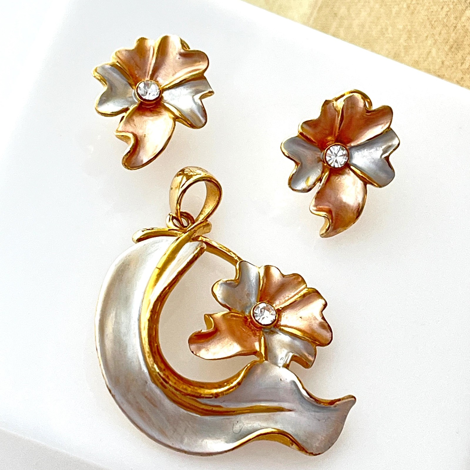 Vintage Tropical Rare Pendant Earrings Set Signed EB Estee Lauder Promo 1990s