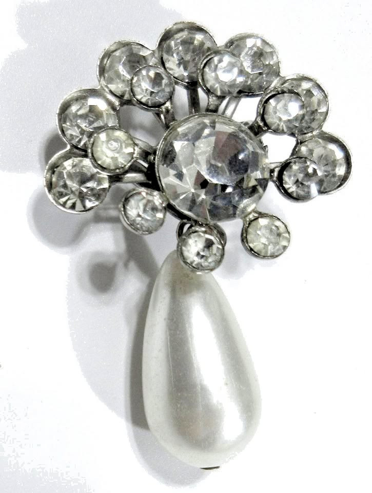 VTG UNUSUAL SILVER TONE CLEAR RHINESTONE OFF WHITE TEARDROP CHARM BROOCH PIN