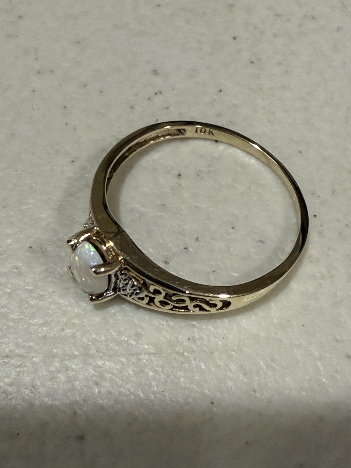 Vintage T&C 10k Gold Opal Ring Size 6.75