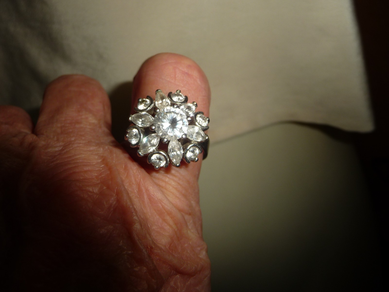SOLITAIRE MARQUISE FAUX DIAMONDS SZ 10 ADJUSTABLE RING #8/19-F