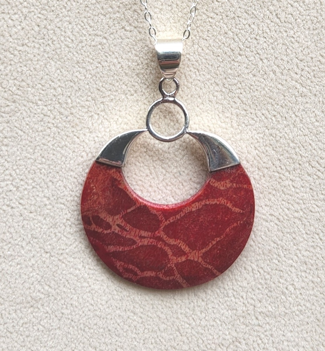 Red Sponge Coral Pendant in Sterling Silver 925 on 20 in. Italian Silver Chain
