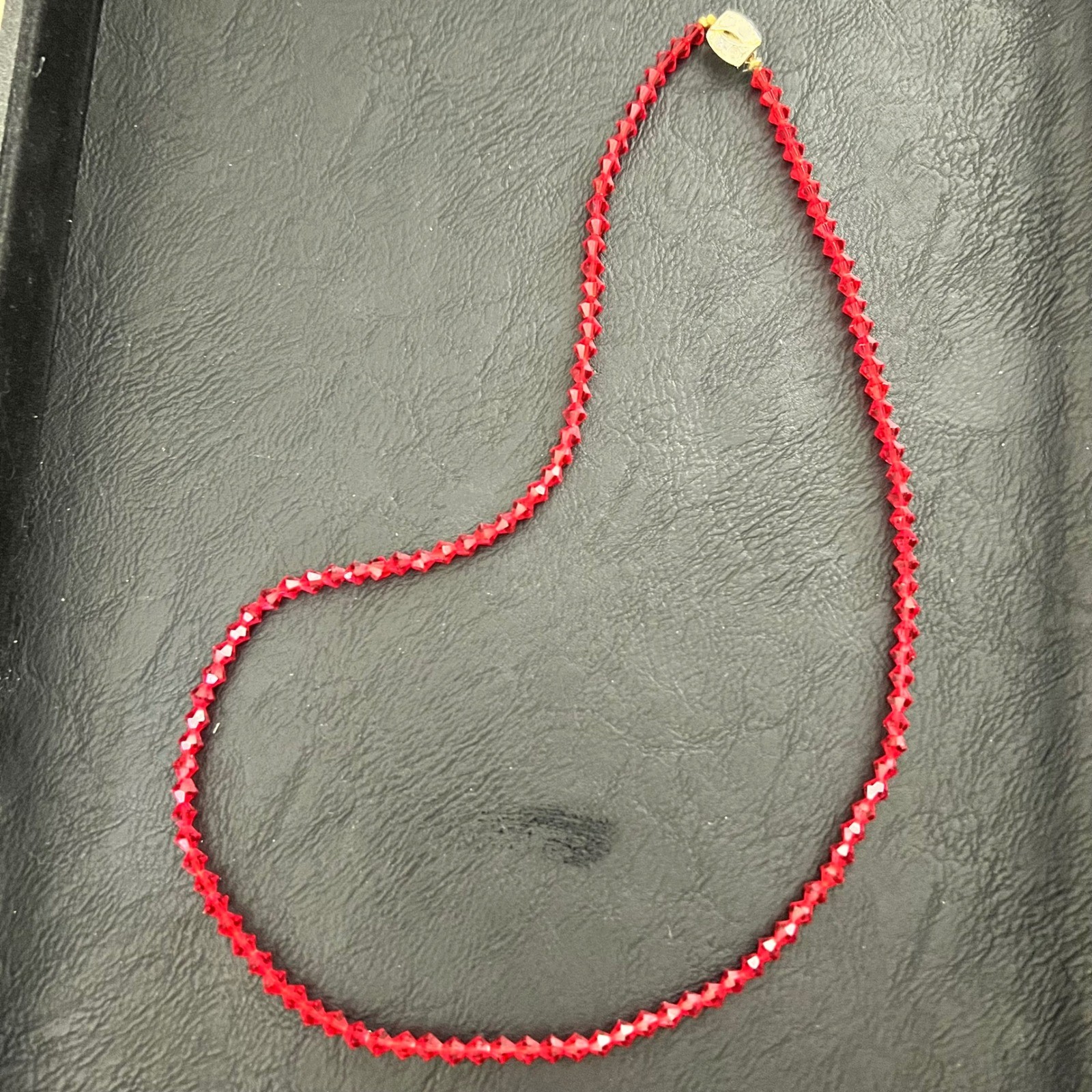 Vintage Red Faceted Glass Crystal Bead Strand Necklace 23″ Cottagecore