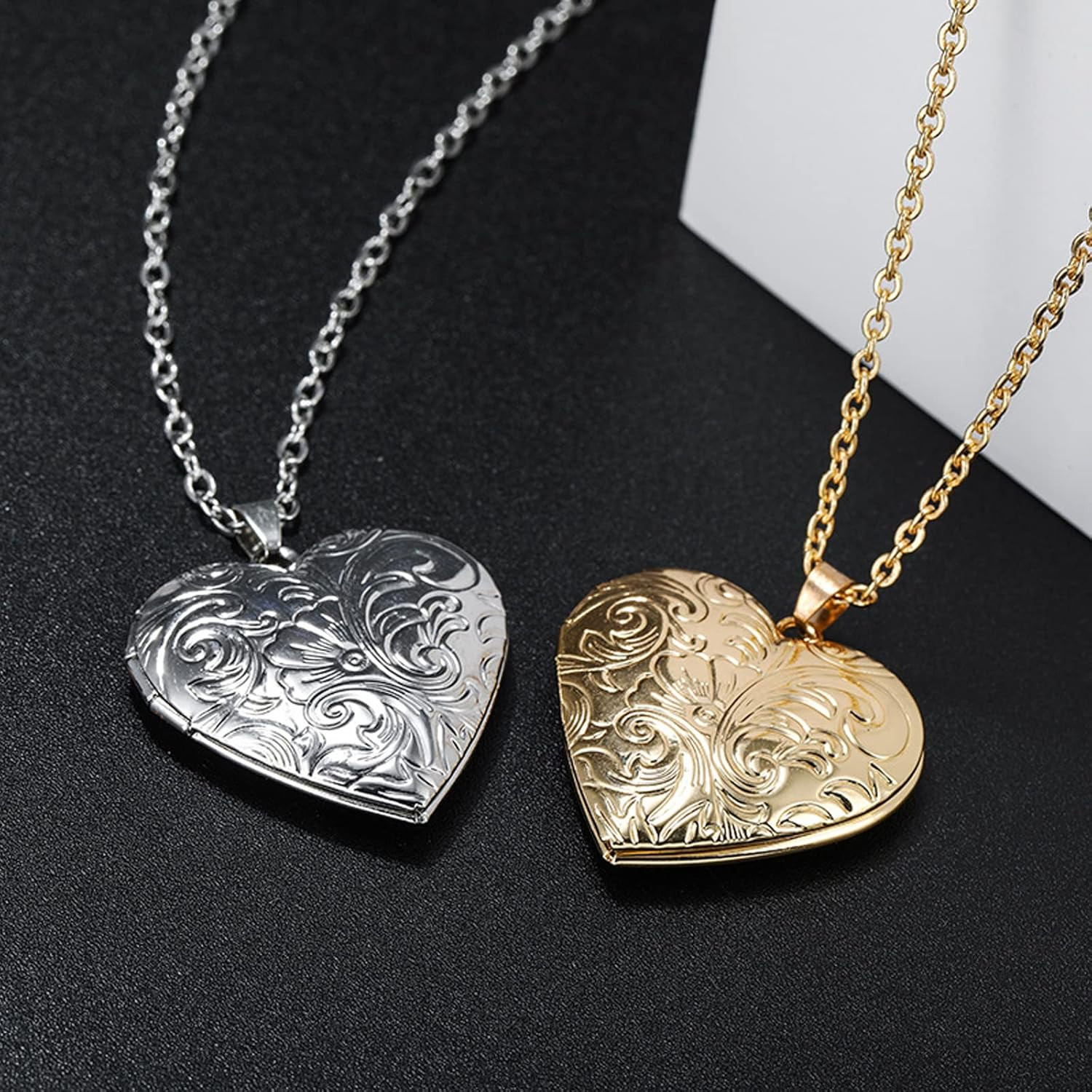 Vintage Engraved Flower Empaistic Photo Locket Hold Picture Oval round Pendant N