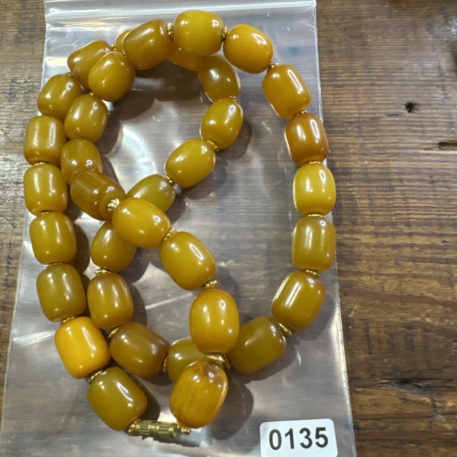 Vintage Barrel Shaped Butterscotch Bakelite Beaded Necklace 24” barrel clasp