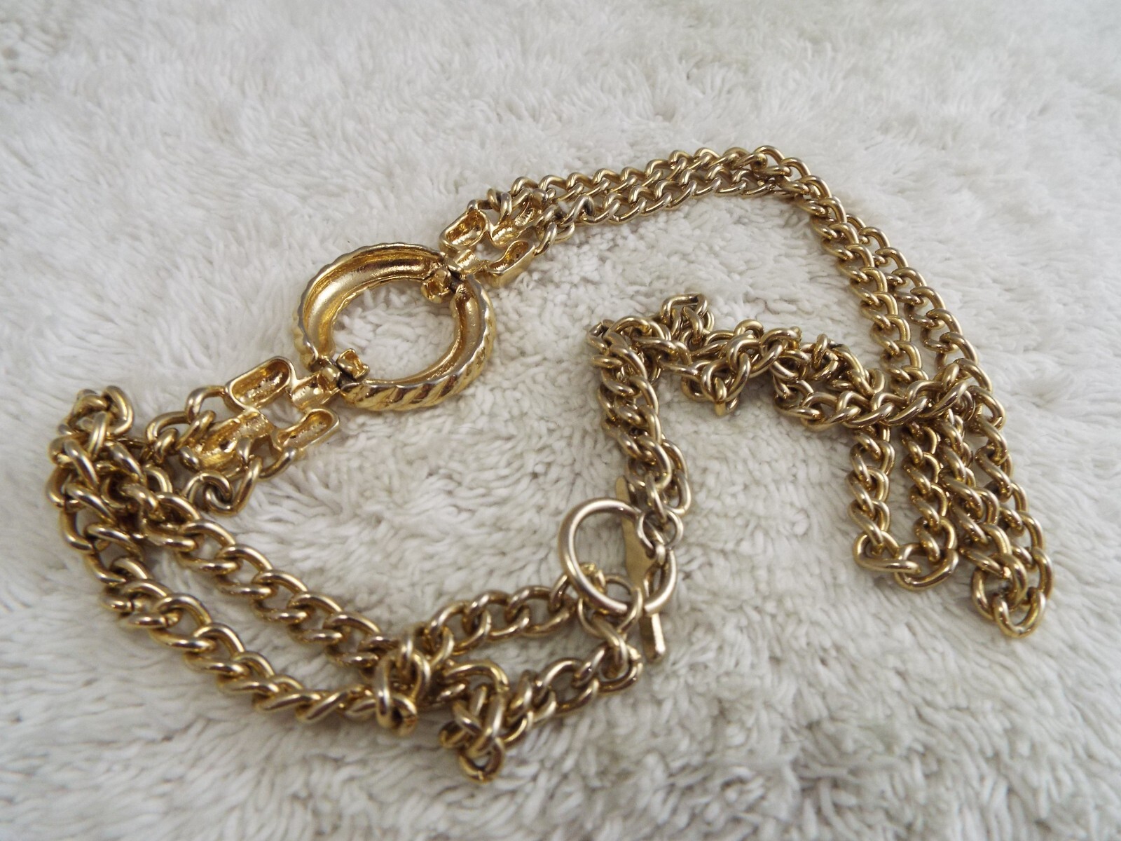 Goldtone Side Pendant Chain Necklace (C34)