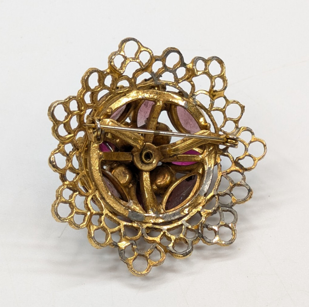 Vtg Domed Openwork Gold Tone Prong Set Purple/Cranberry Glass Statement Brooch