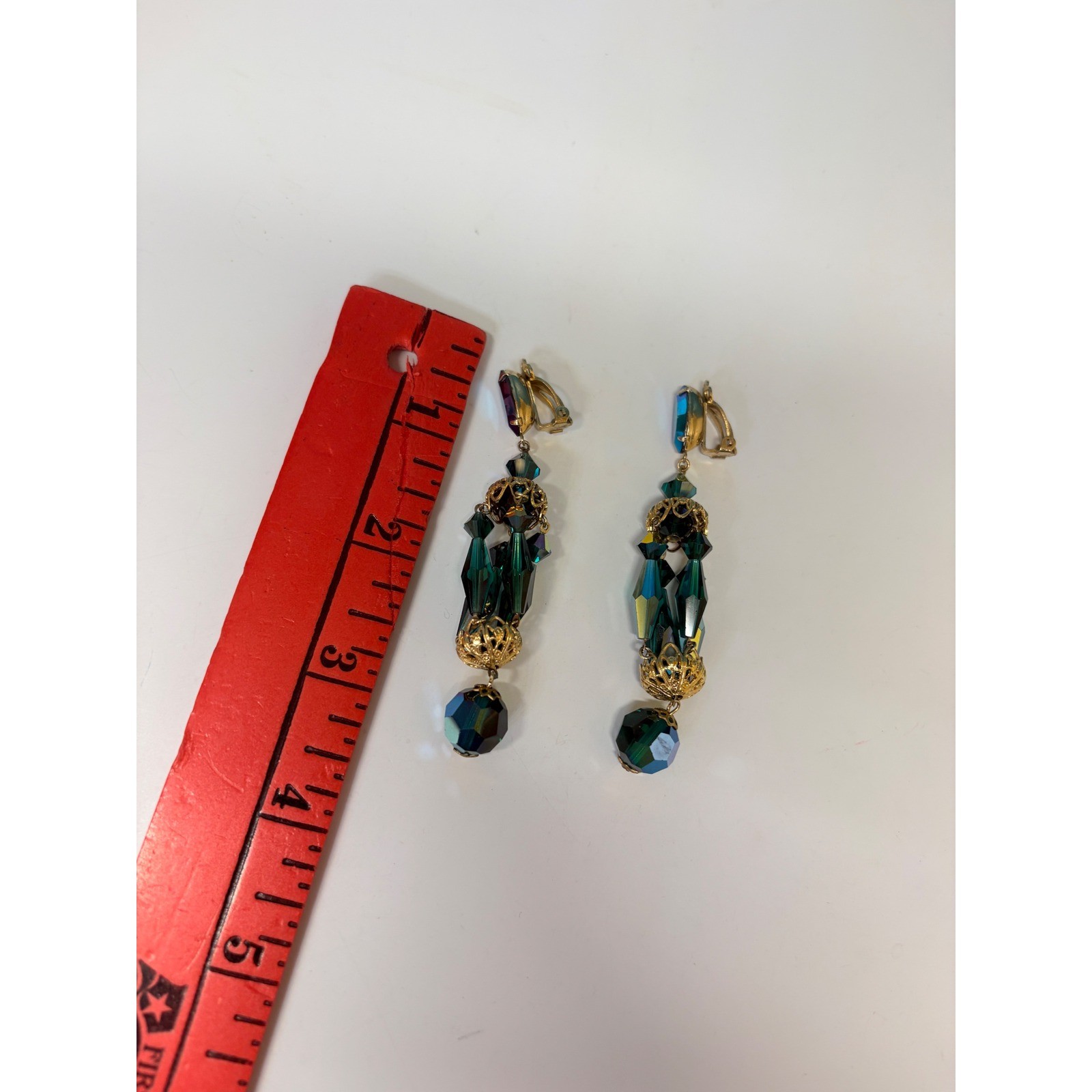 Vintage Emerald Green AB Crystal Dangle Clip On Earrings Gold Tone Filigree 3.5″