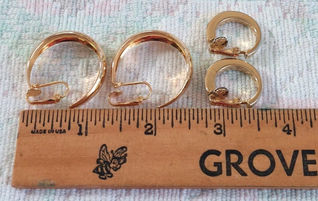 Vintage Lot 6 Prs Assorted Sizes & Patterns Goldtoned Hoop Clip-on Earrings