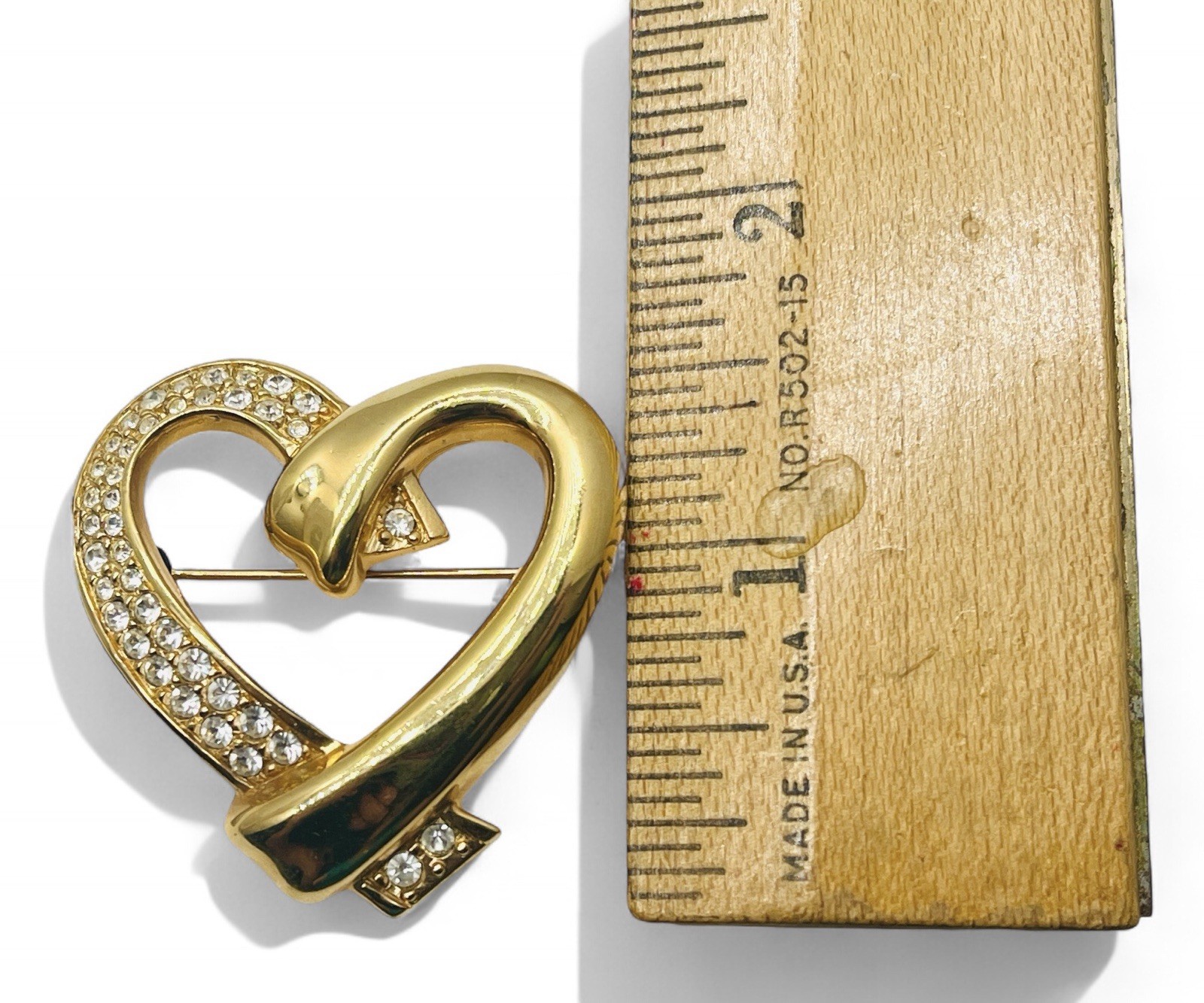 Vintage Signed Swarovski Swan Mark Crystal Rhinestone Gold Heart Brooch w/Box