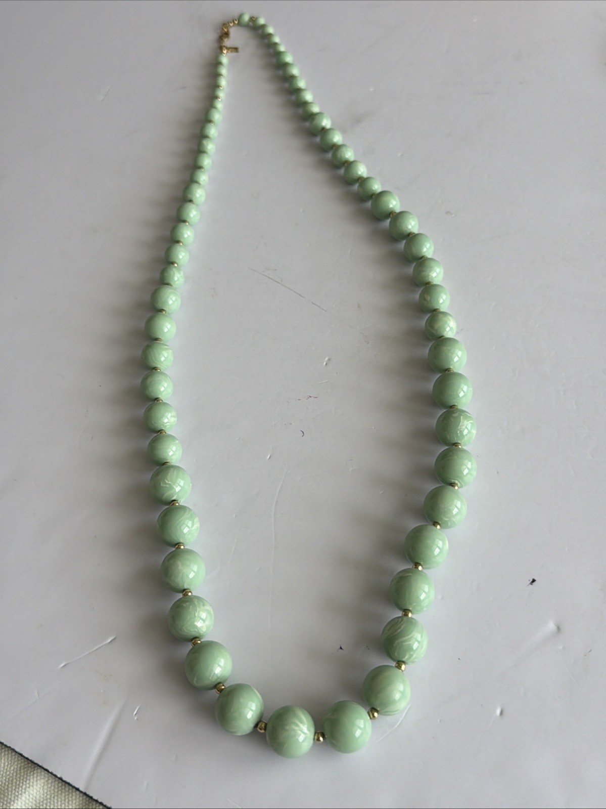 Vtg Monet Mint Green Necklace: Gold Tone/ Very Good Pre-owned Condition