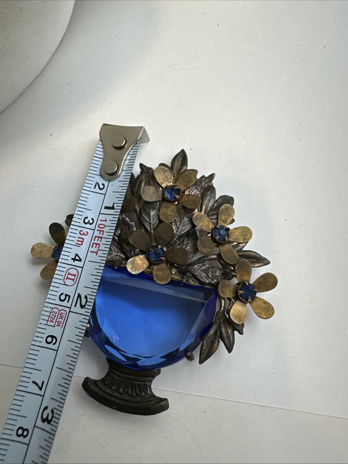 Unsigned GOLDMAN &GOLDMAN BASKET of Flowers Brooch