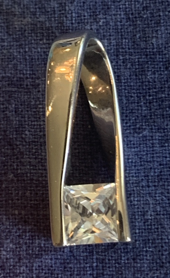 VTG Elegant Silvertone Solo Twist~Clear Cubic Zirconia Solitaire Classic Beauty
