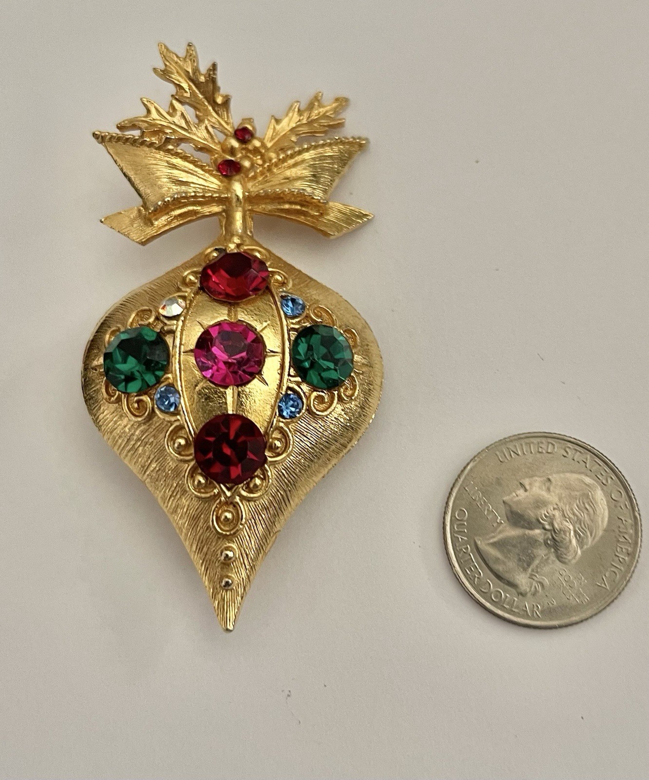 Vintage Large Multicolor Rhinestone Goldtone Bow Top Christmas Ornament Brooch